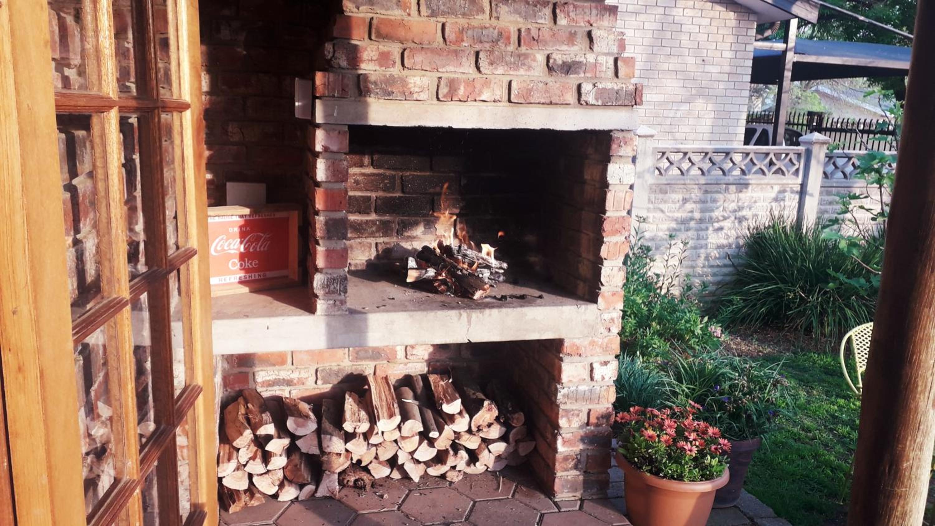 Photo 12
