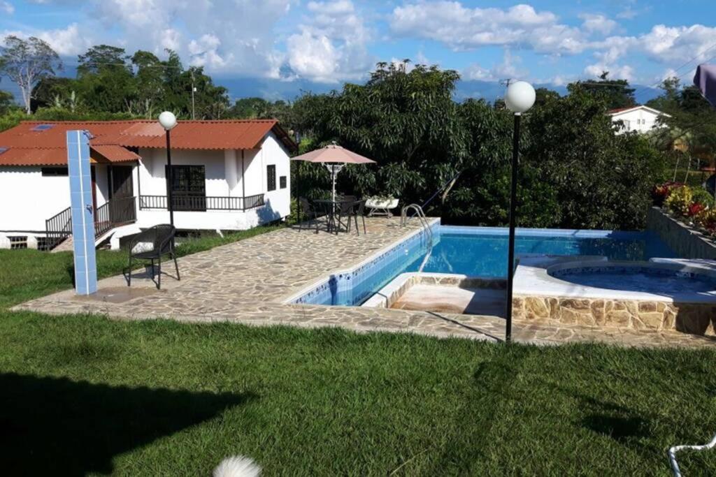 Hotel Alojamiento Esmeralda Azul