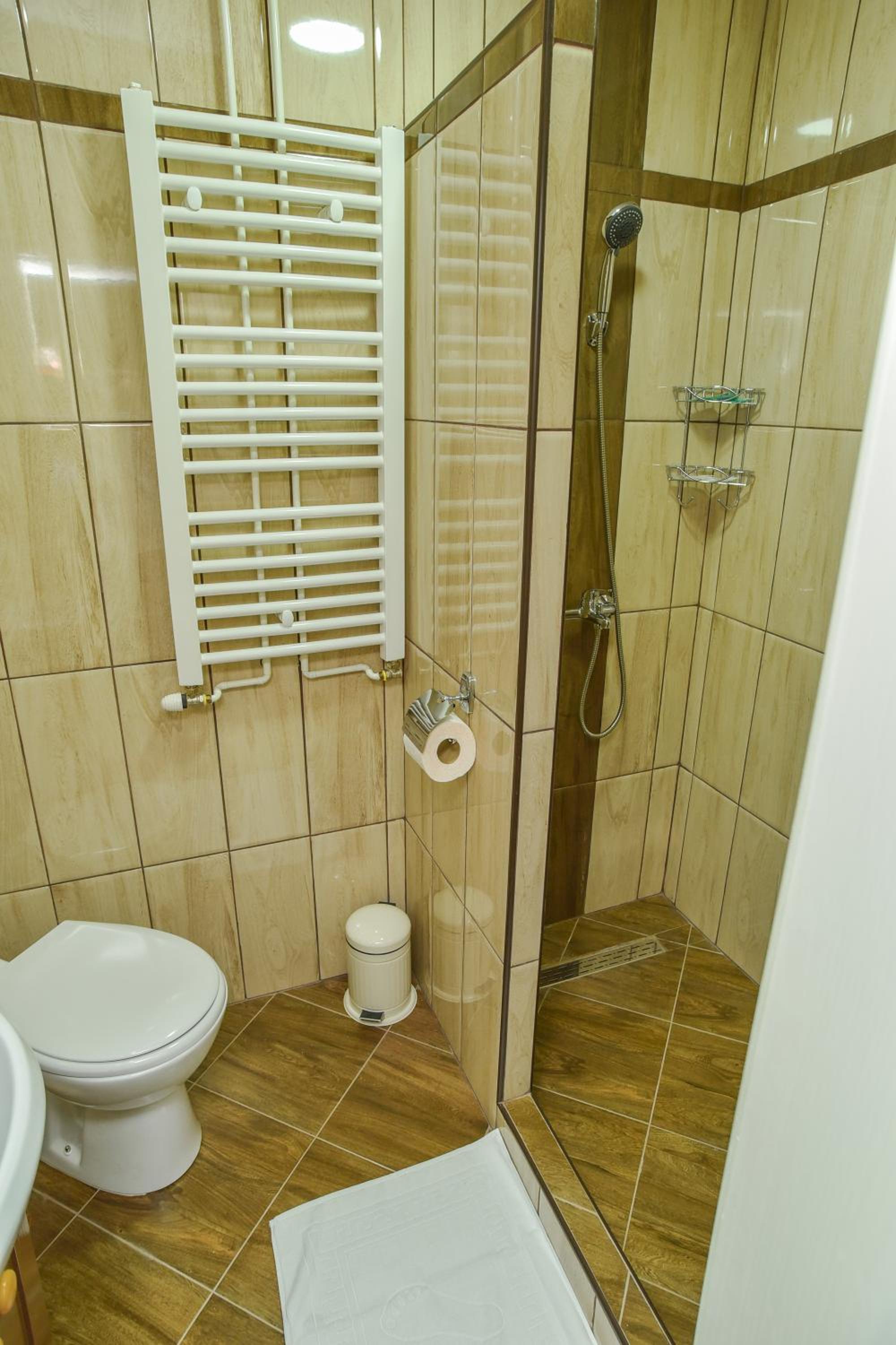 Photo 23