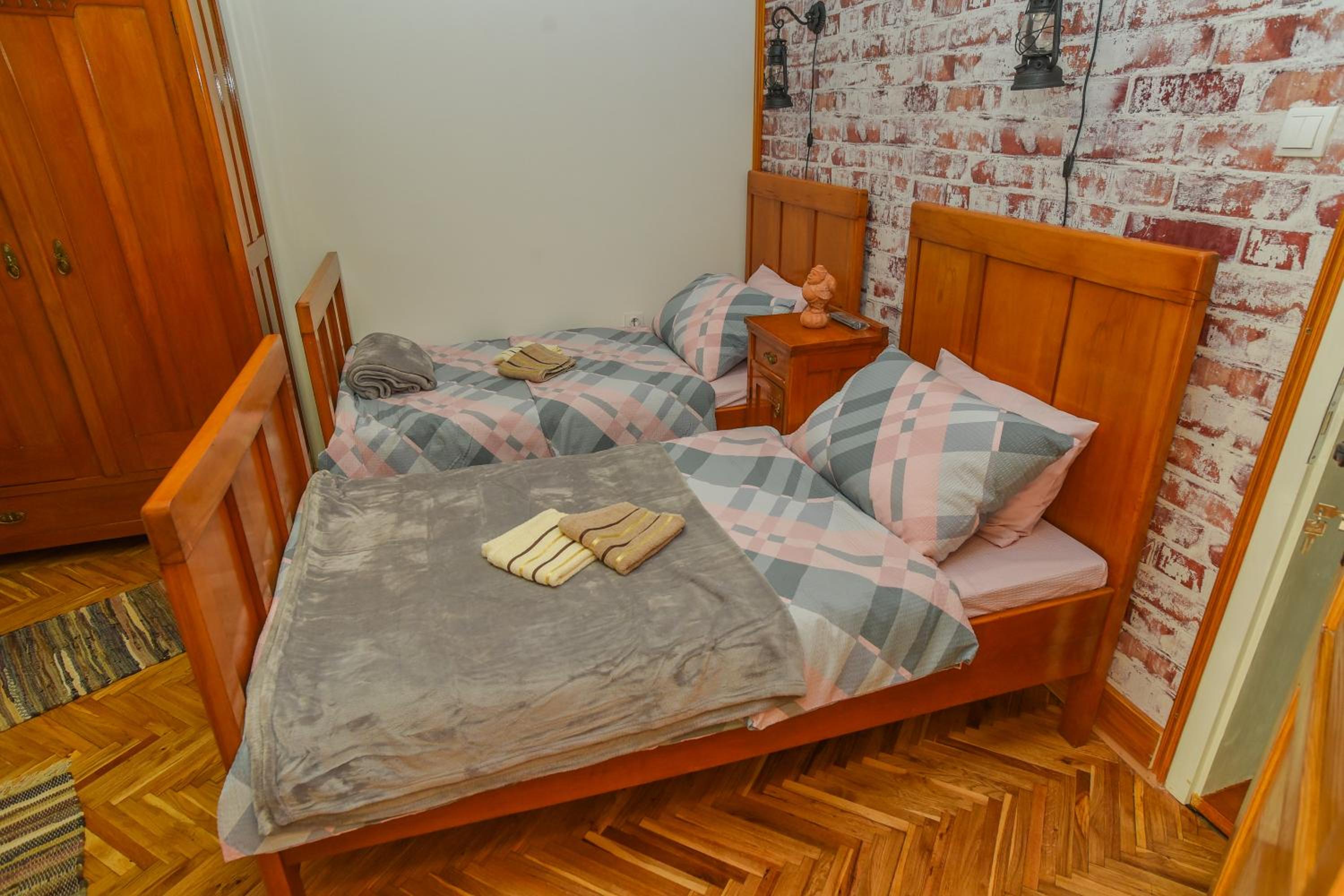 Photo 29