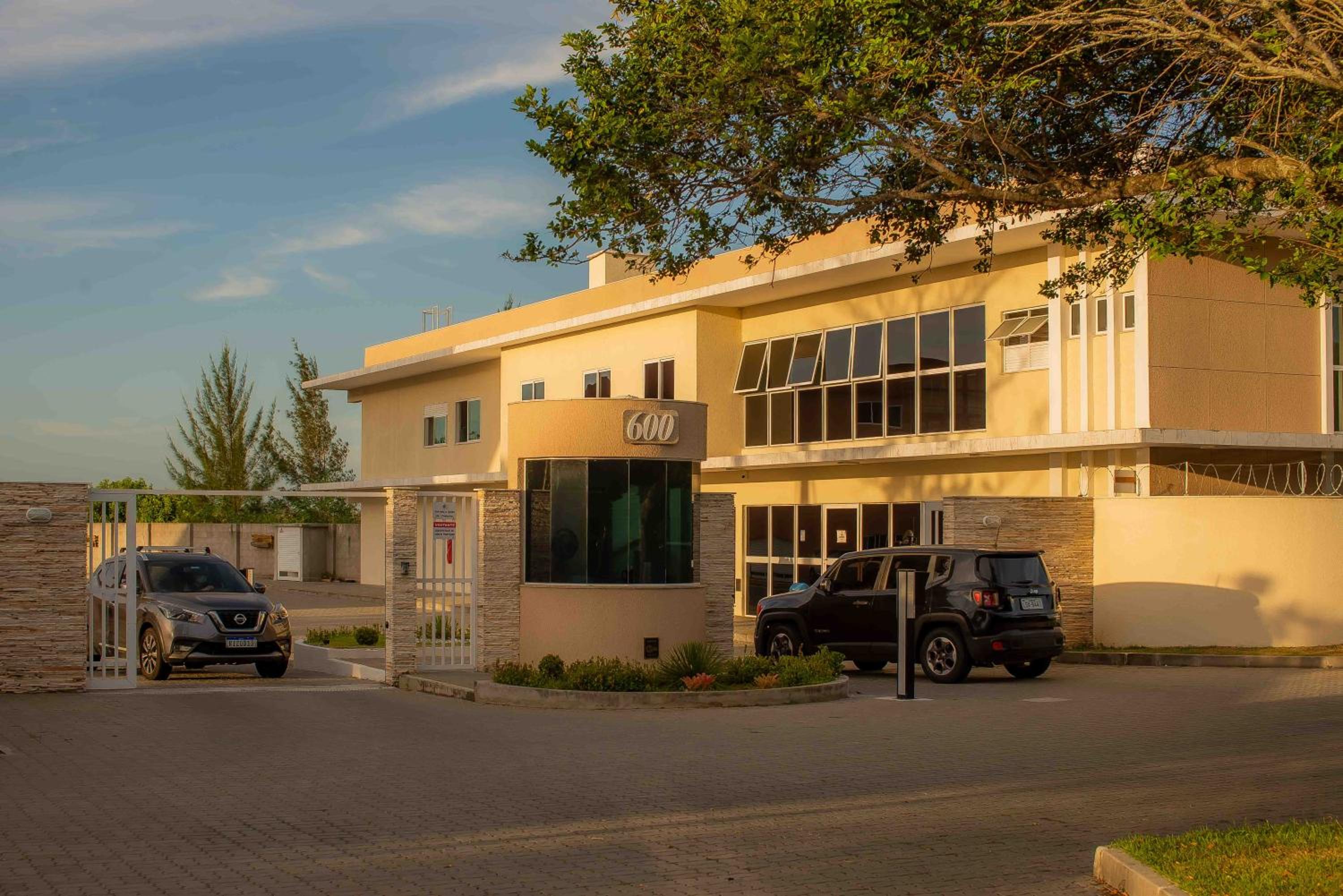 Hotel Golden Lake - FLX Pé na Areia 3 ARRAIAL DO CABO - Image 1