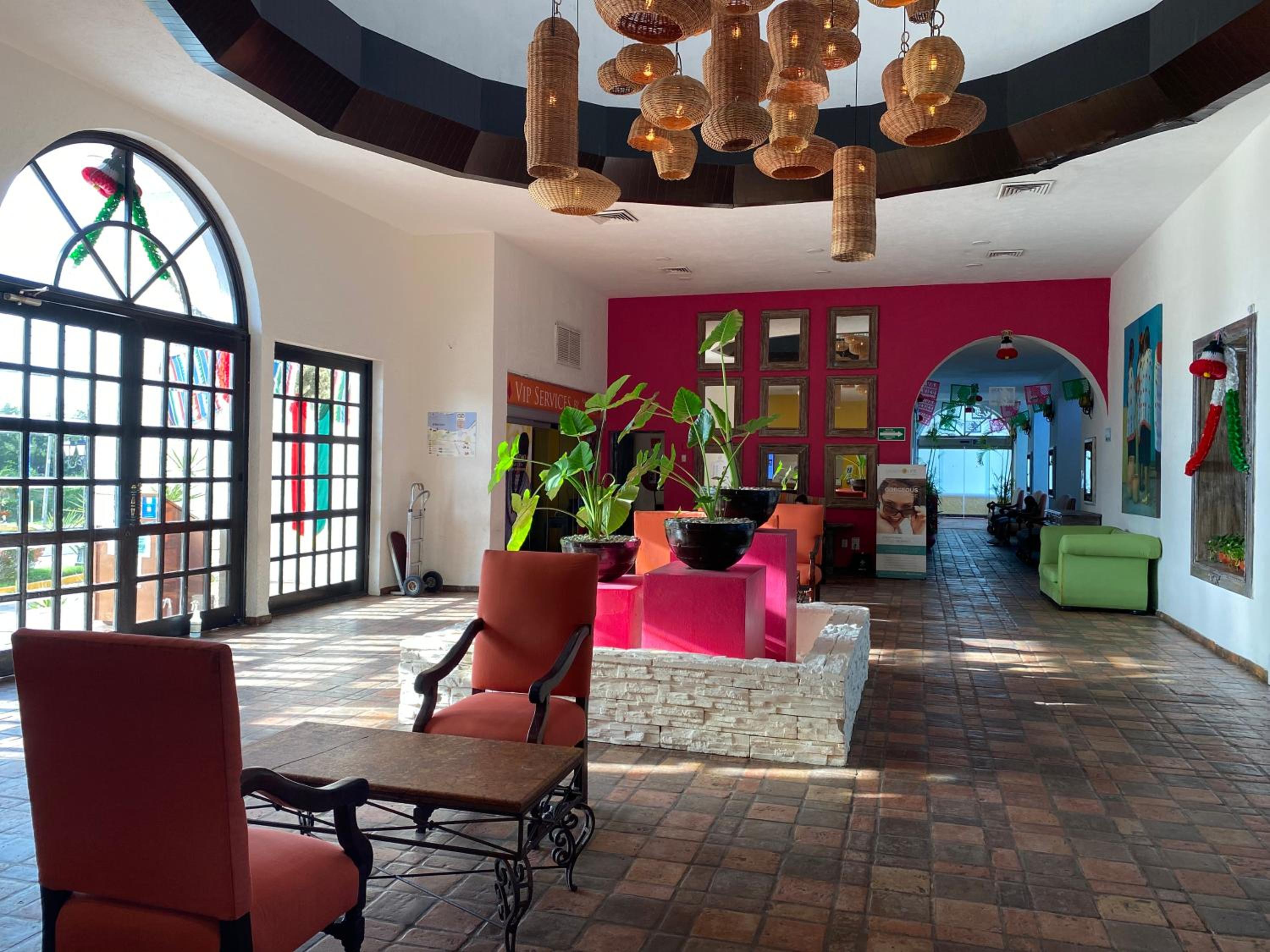 Tropical apartment
