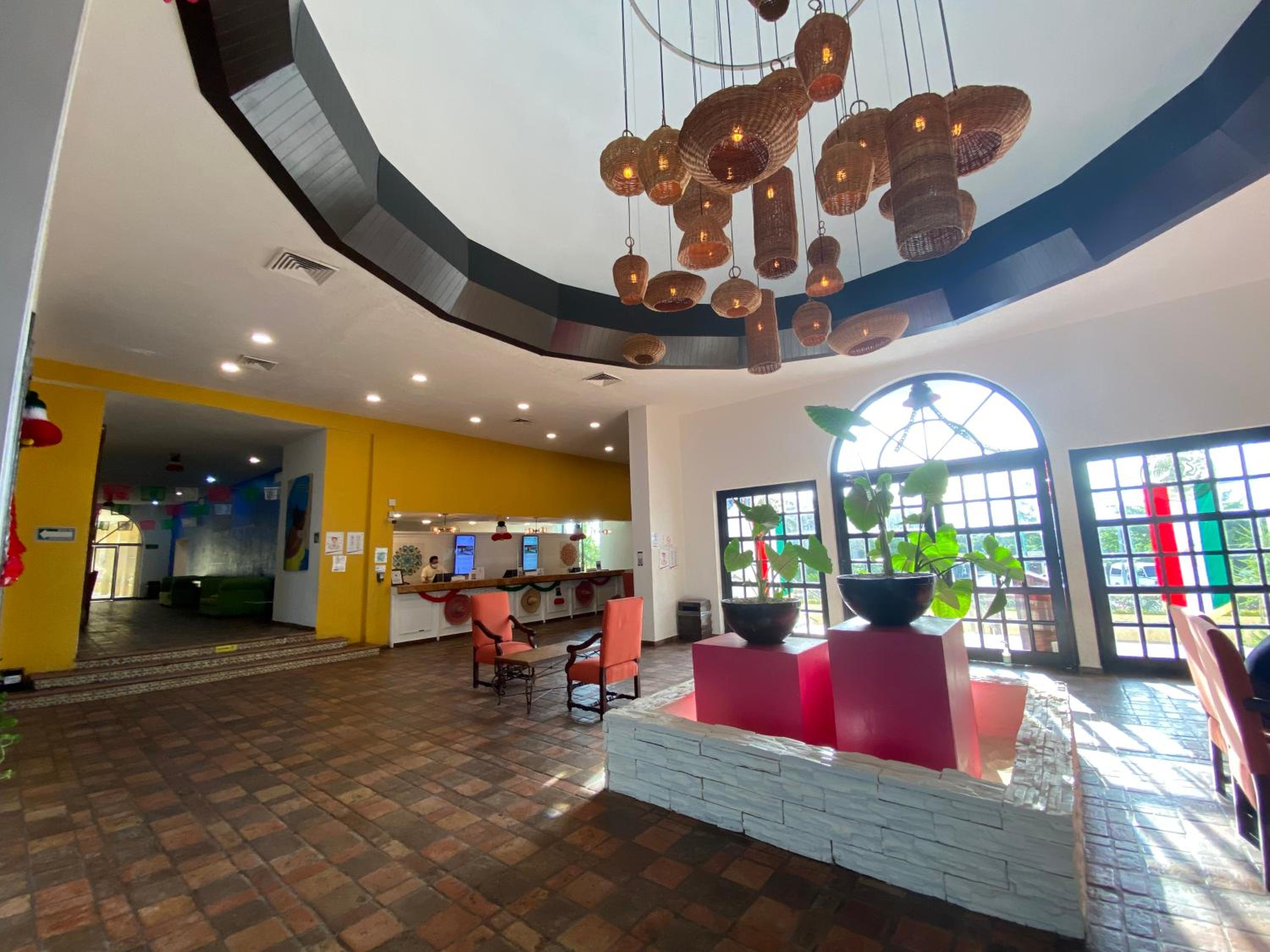 Tropical apartment