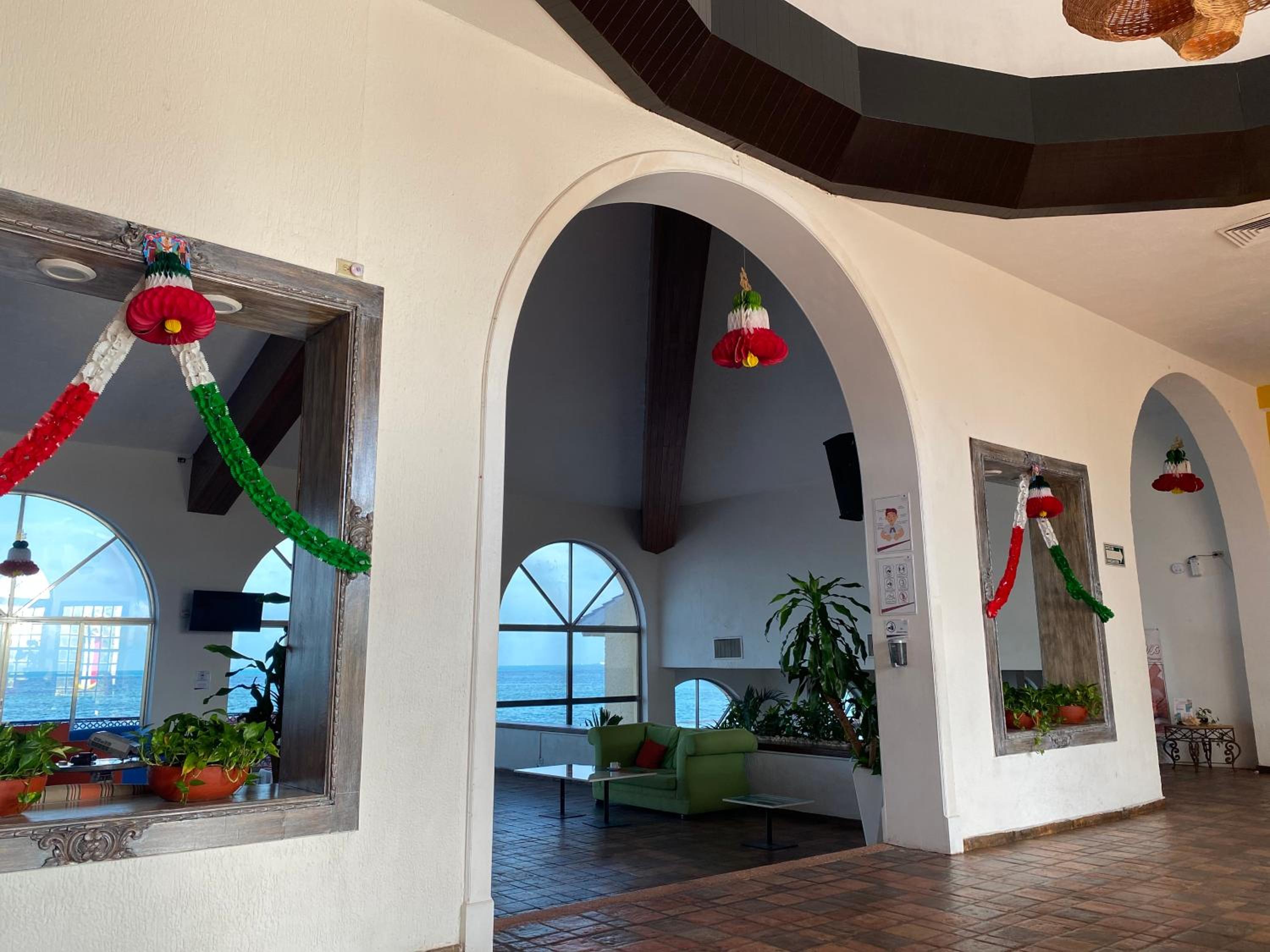 Tropical apartment