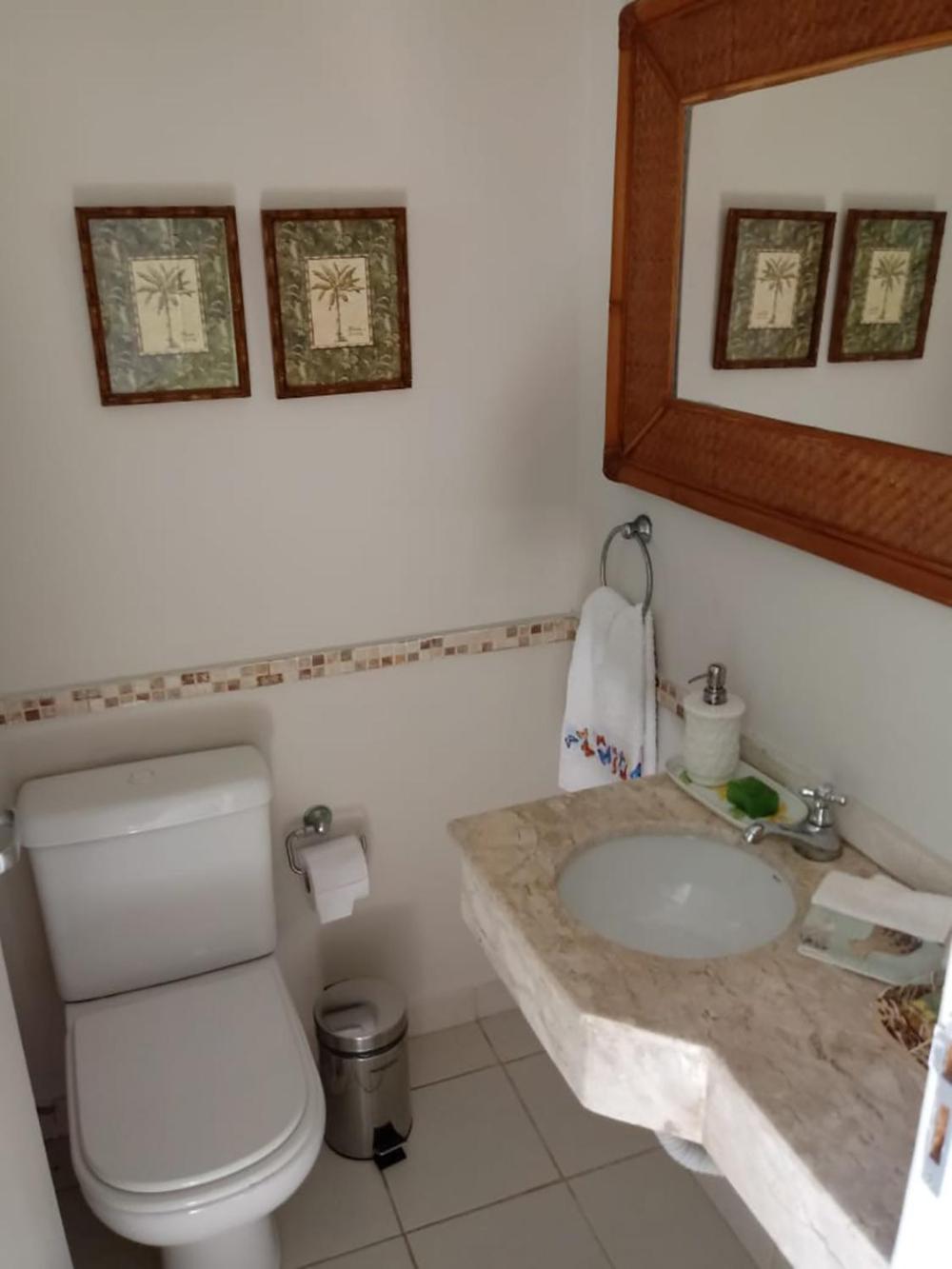 Casa com piscina e churrasq na Praia de Camburí