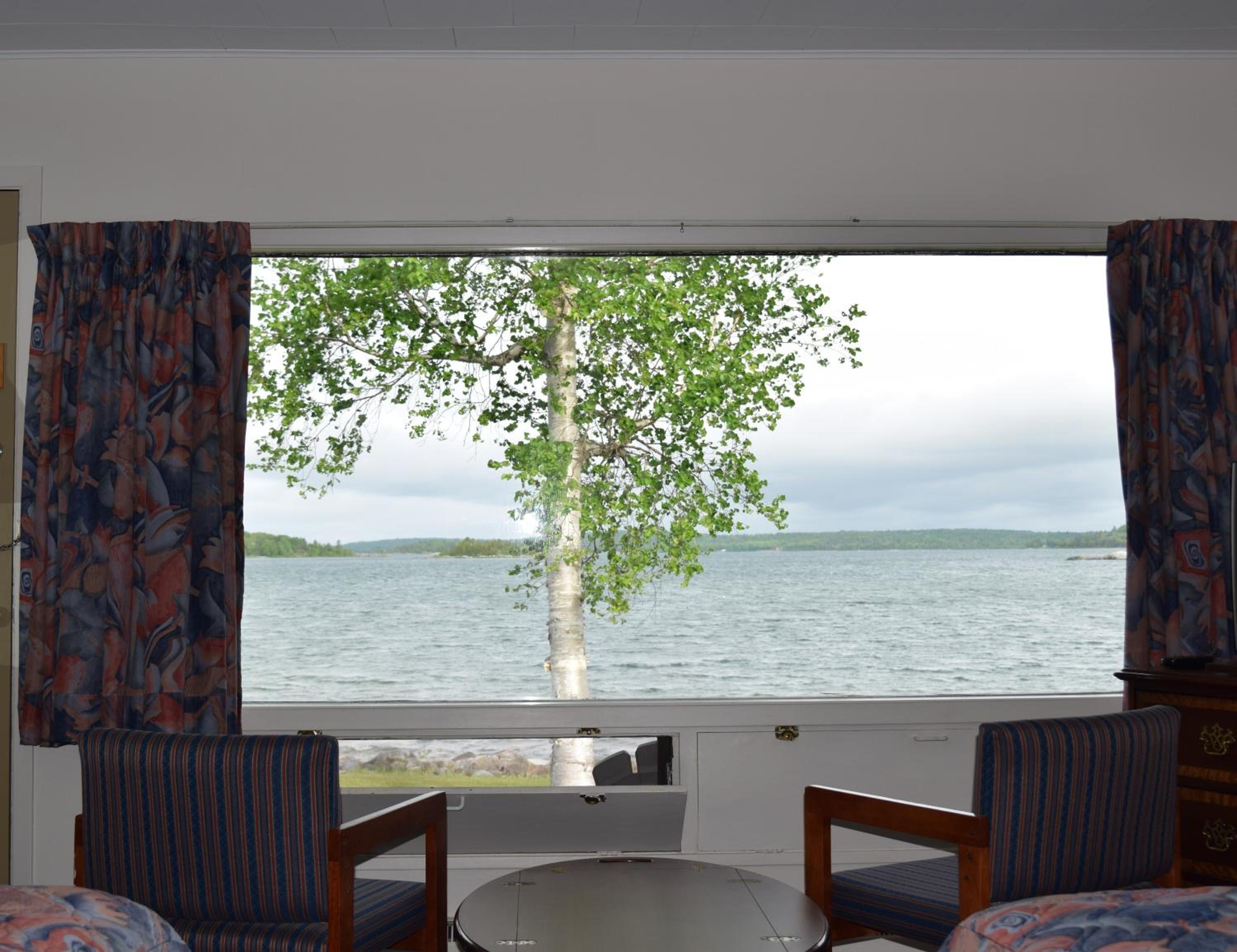 Carolyn Beach Inn