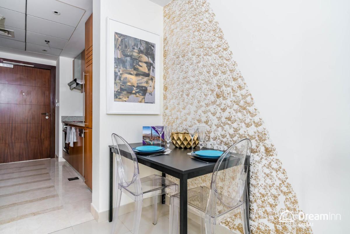 Dream Inn Apartments - Standpoint Tower