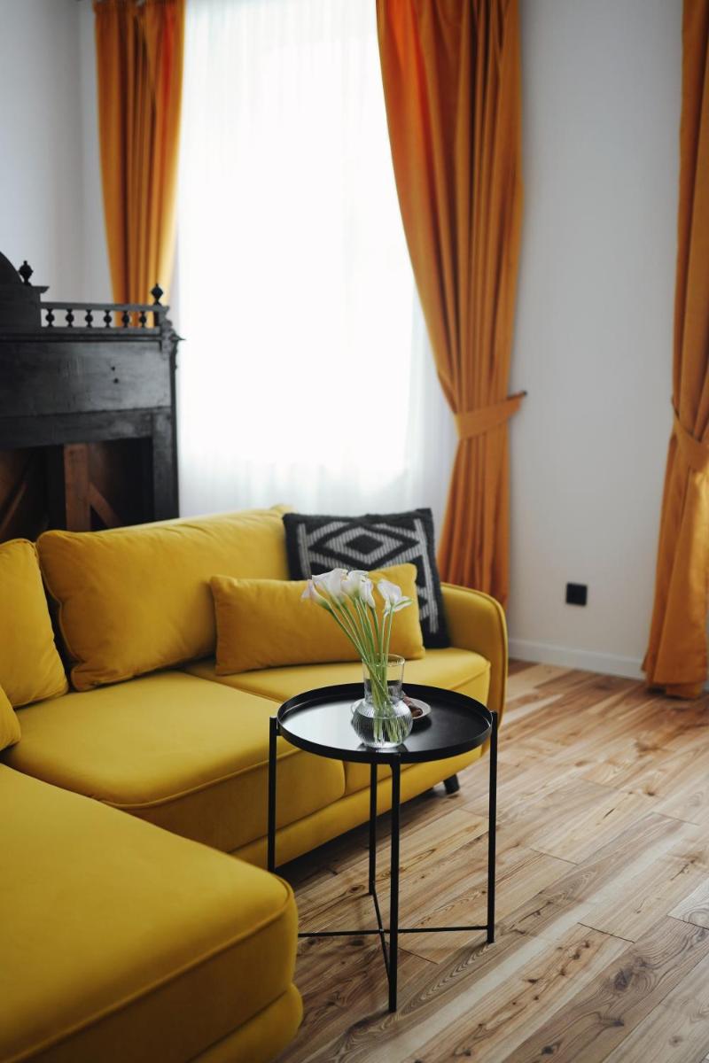 Poetry Apartments in the City Center view 4