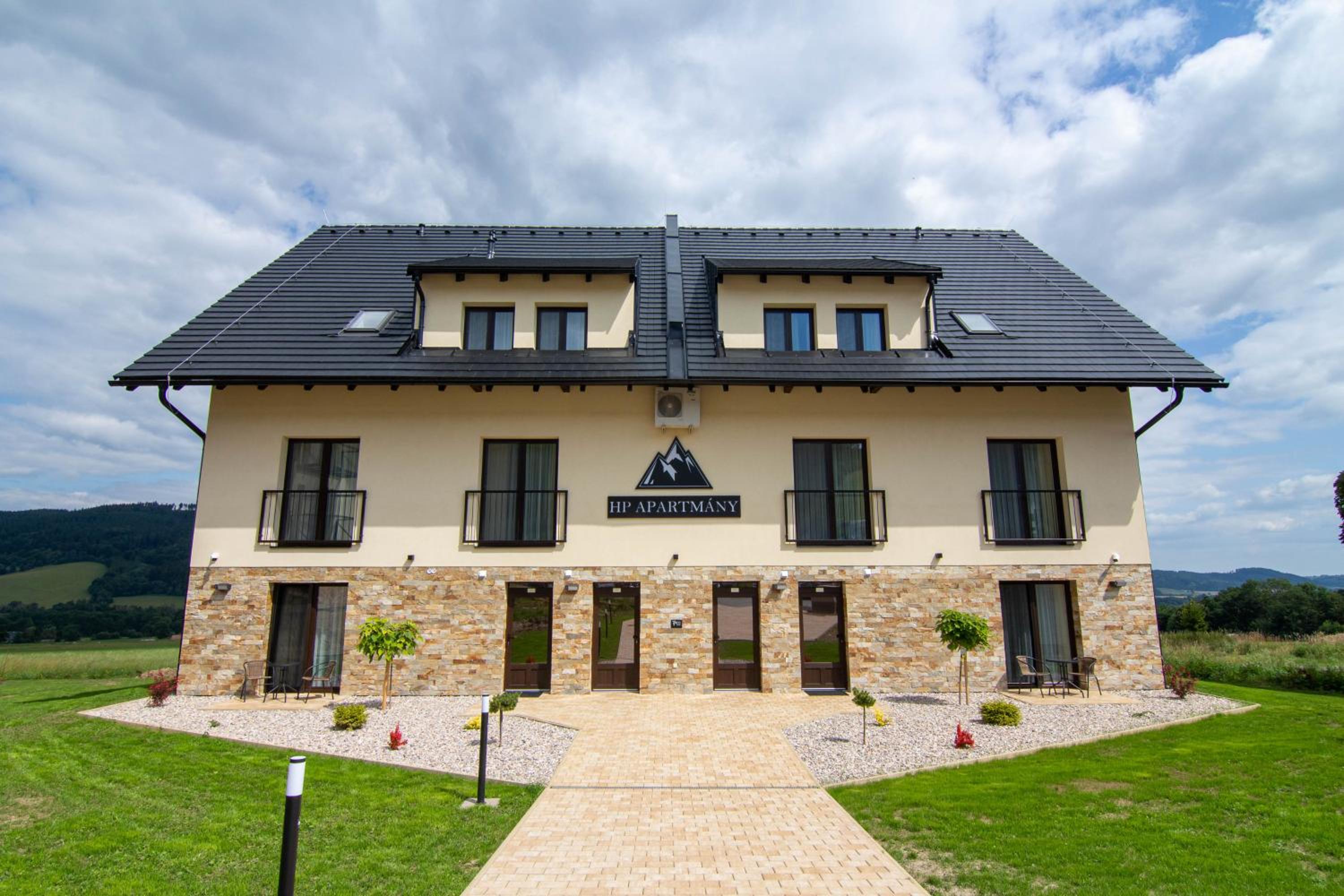 HP APARTMÁNY SKIAREÁL- Buková Hora v Orlických horách 100 m od lanovky