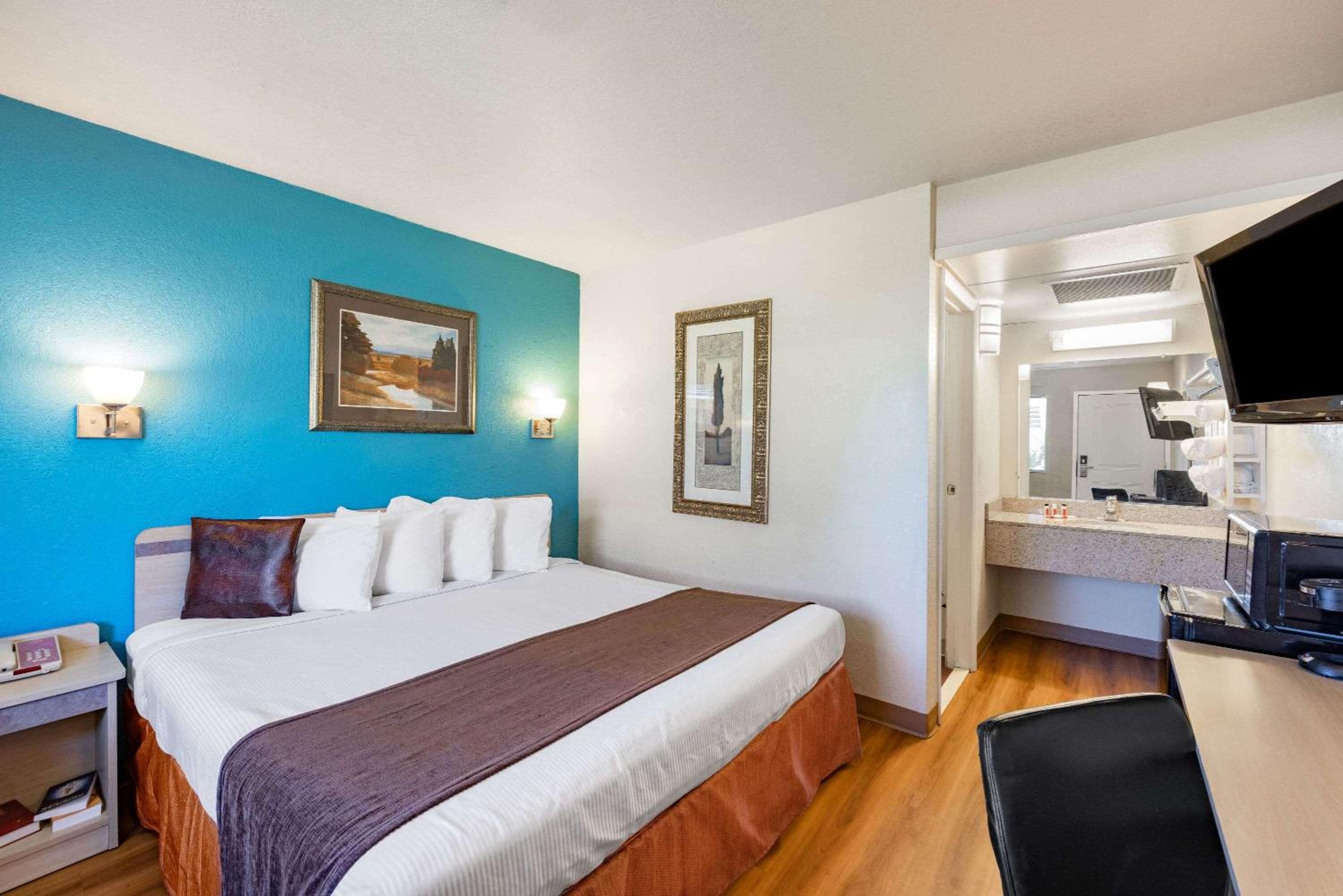 Travelodge by Wyndham Miles City