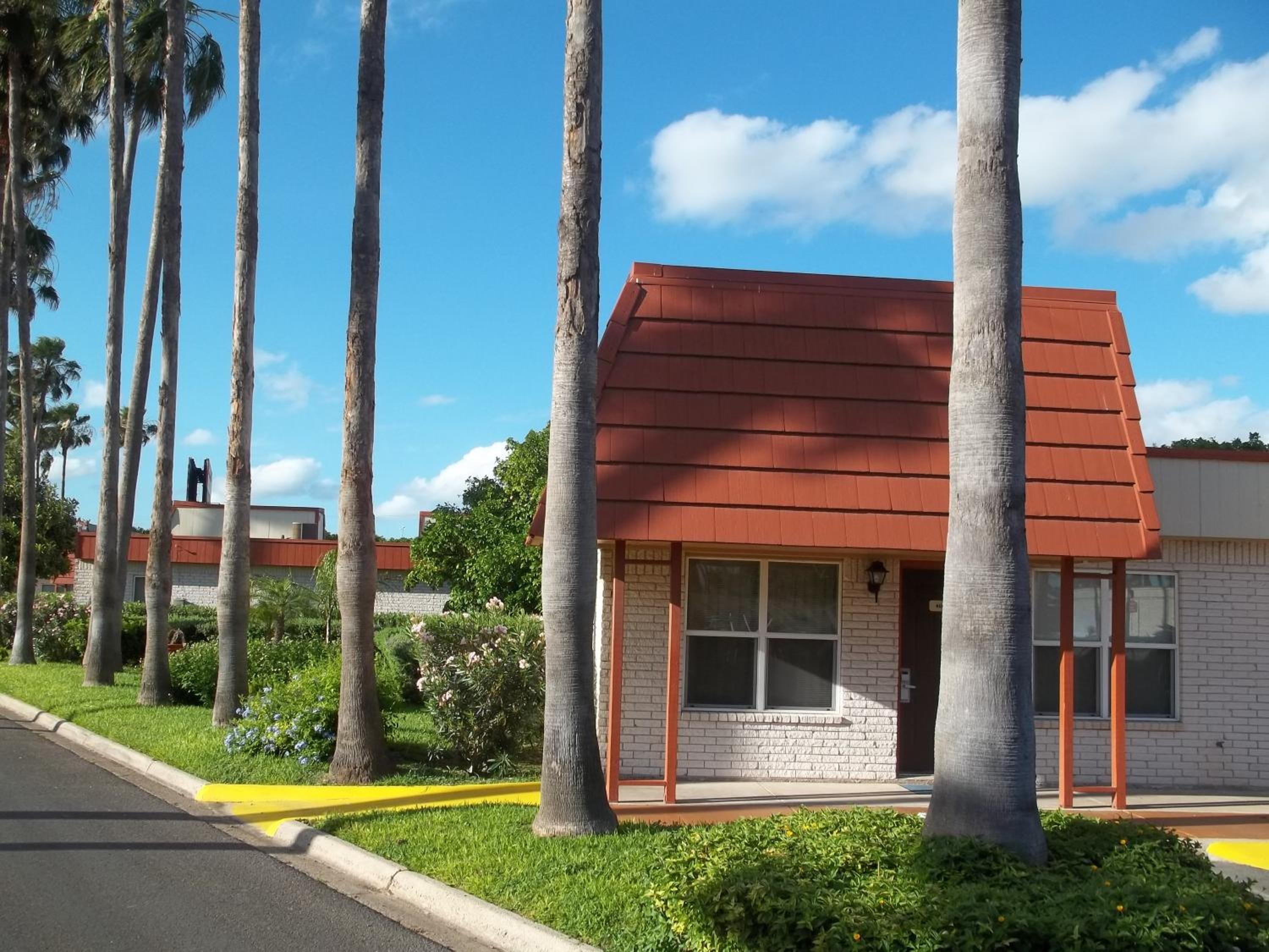 Victoria Palms Inn and Suites - Property Image 64