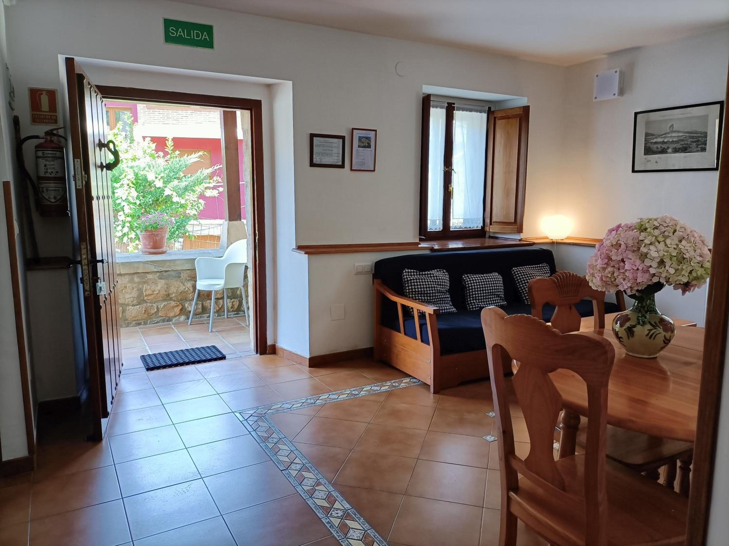 Apartamentos rurales La Casa Vieja De Alceda