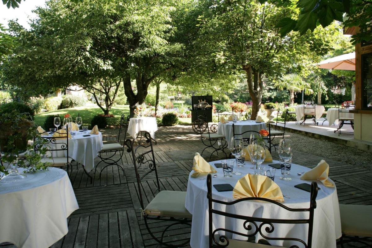 outdoor BBQ area