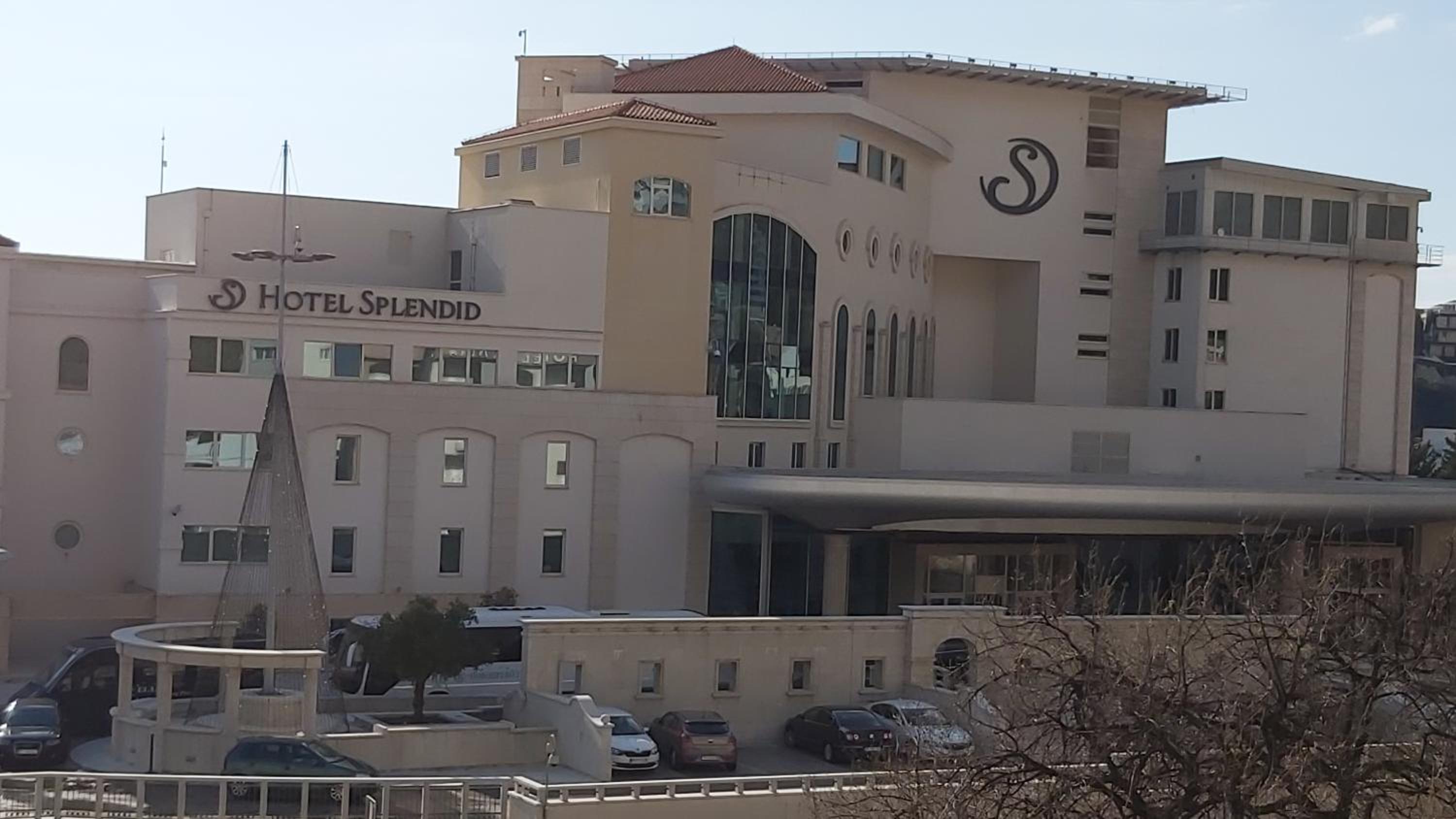 Hotel Apartmani Becici - Image 1