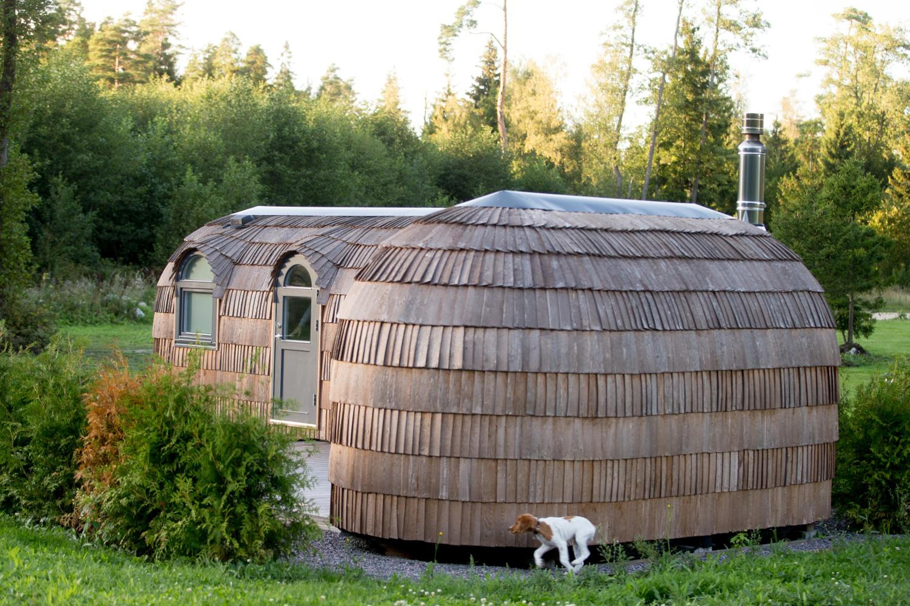 Kuldallika igloo house and iglusauna view 5
