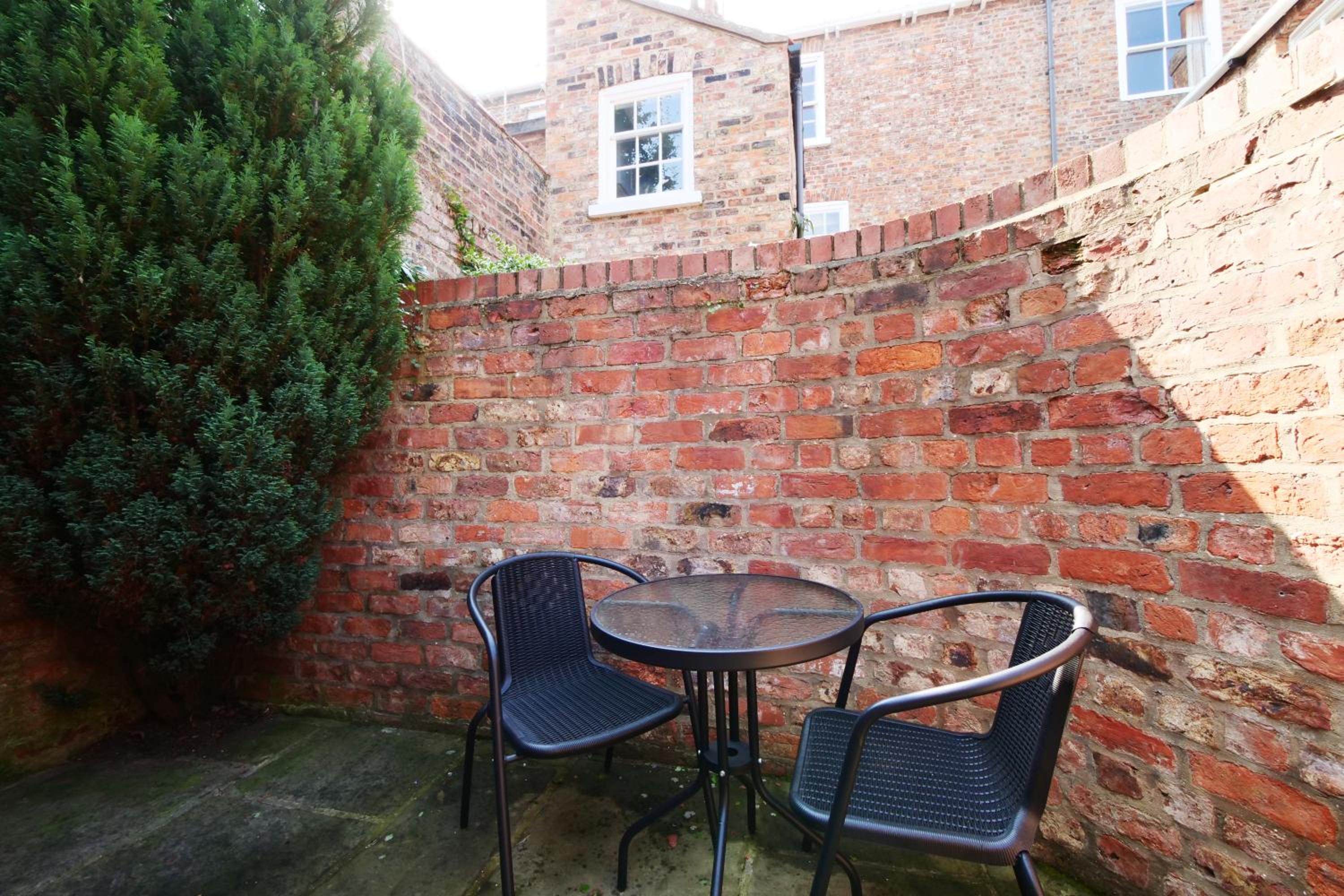 Stodham Studio - one bed near York Minster view 2