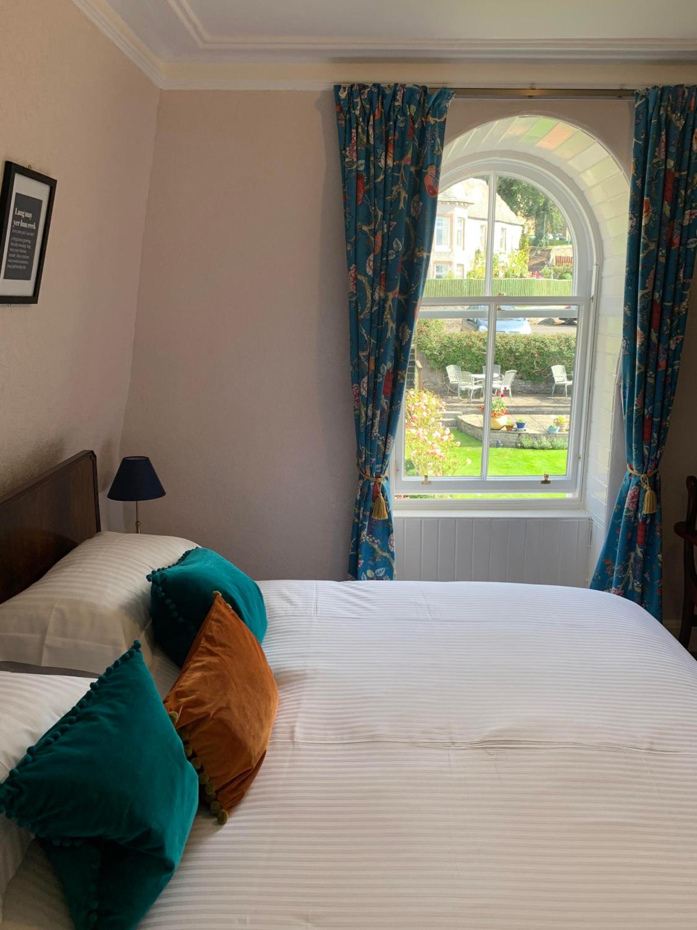 Leven House Bed and Breakfast