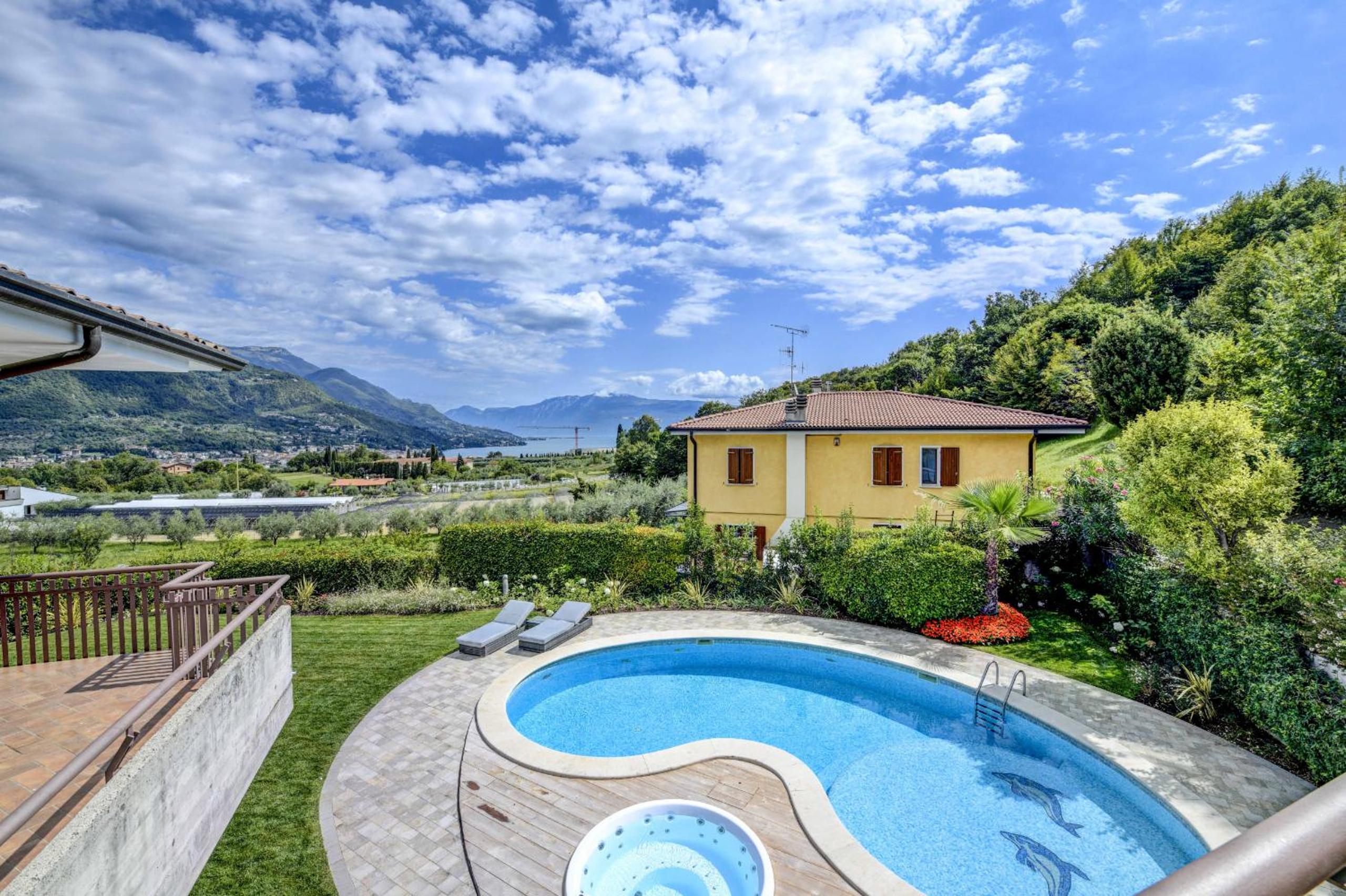 Villa Caterina view 4