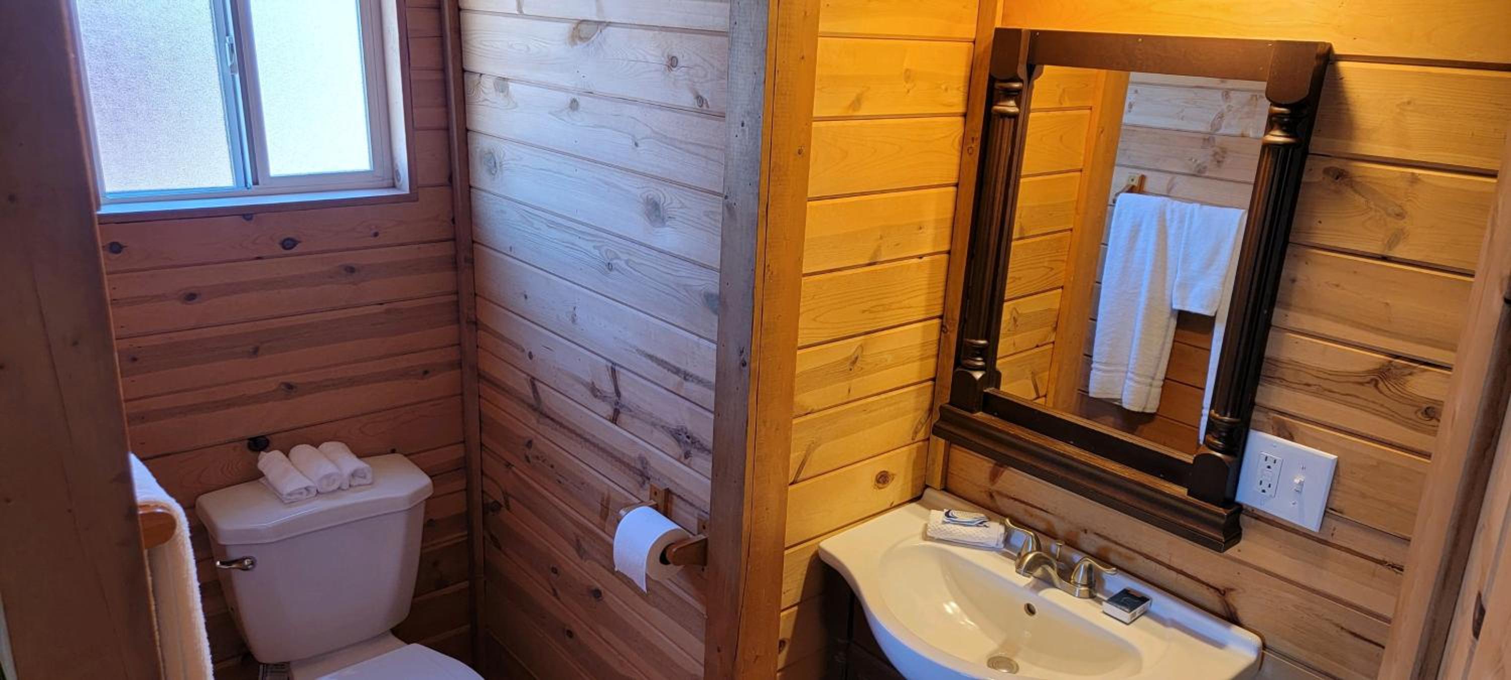 Stateline Cabin