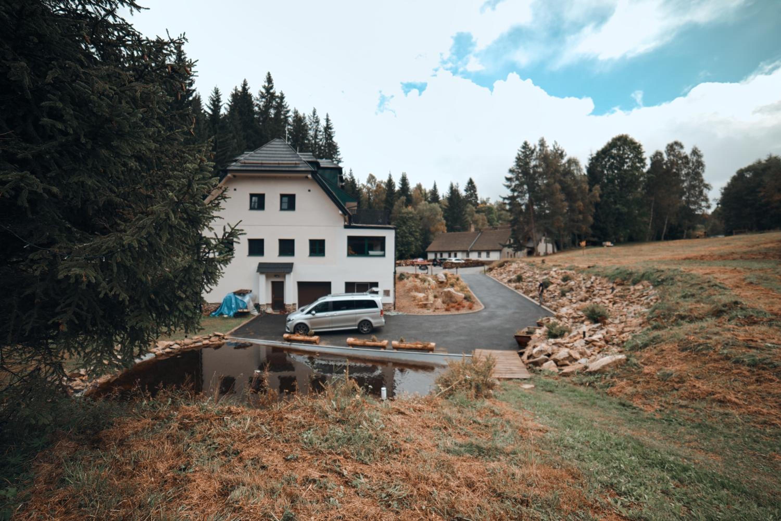 Chata pod Obřím hradem