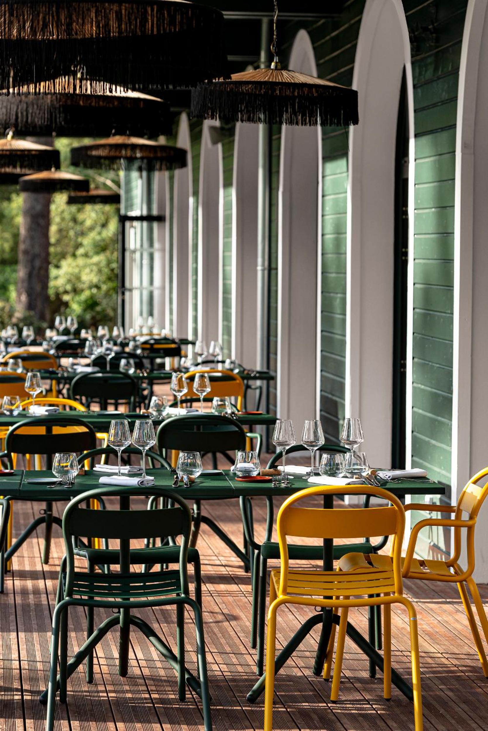 restaurant