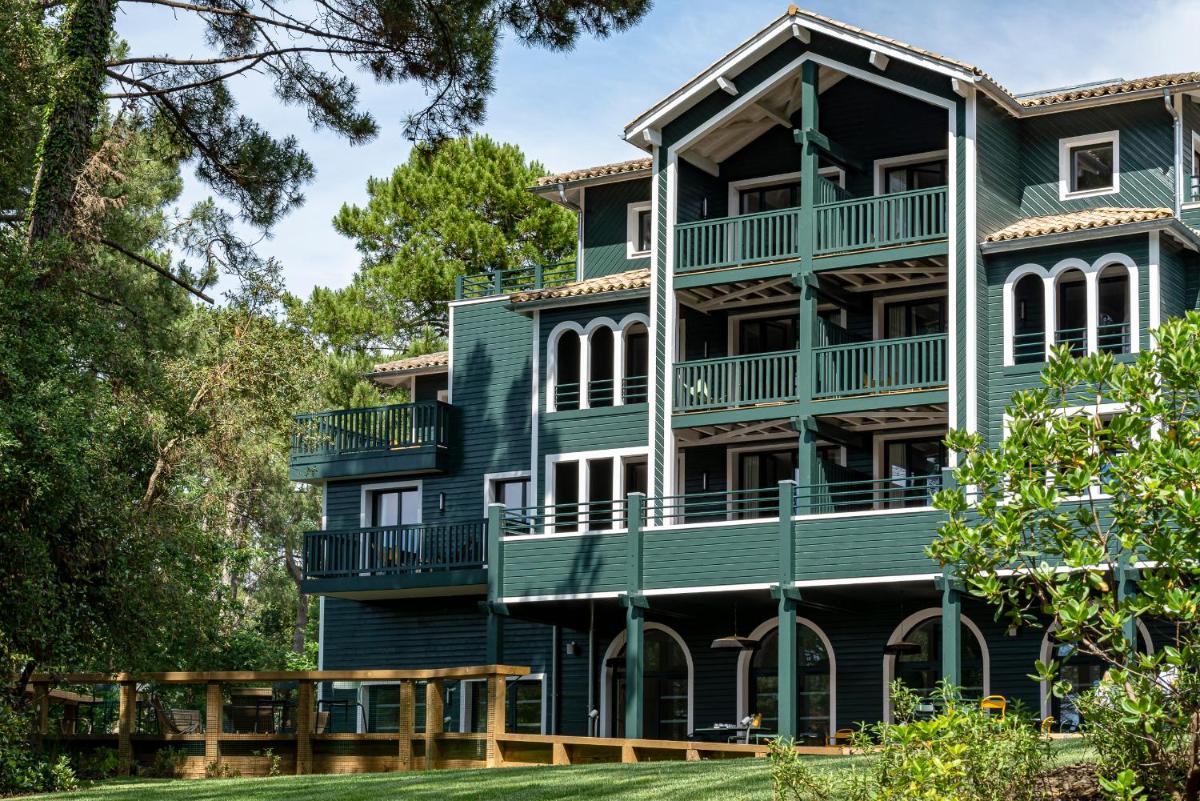 hotel building