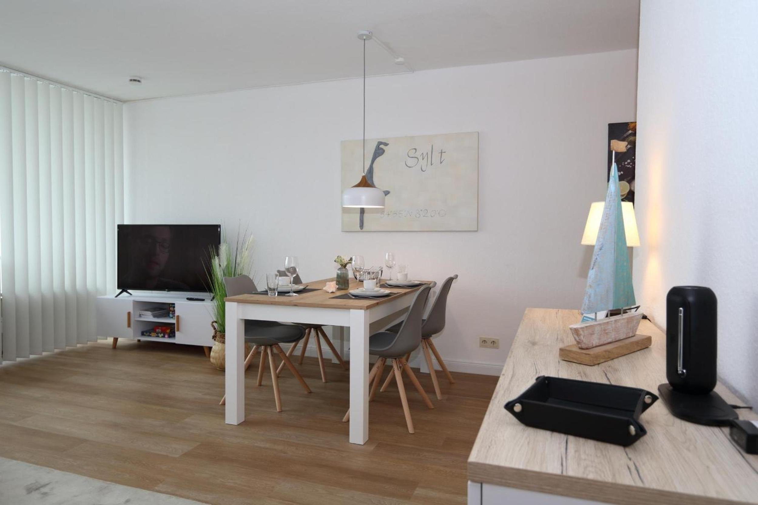 Laude view 3