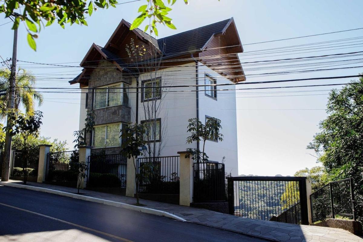 Apartamento 5 pessoas em gramado