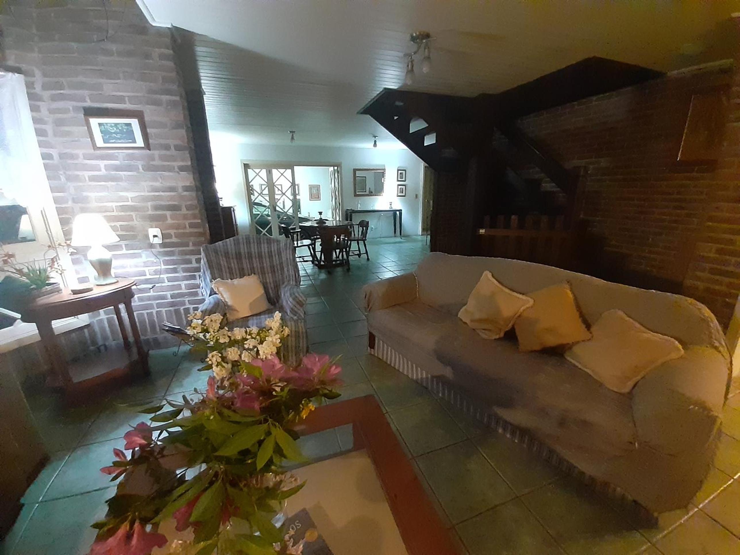 Casa do Bosque, espaçosa e confortável em condominio espetacular, 5 min centro!