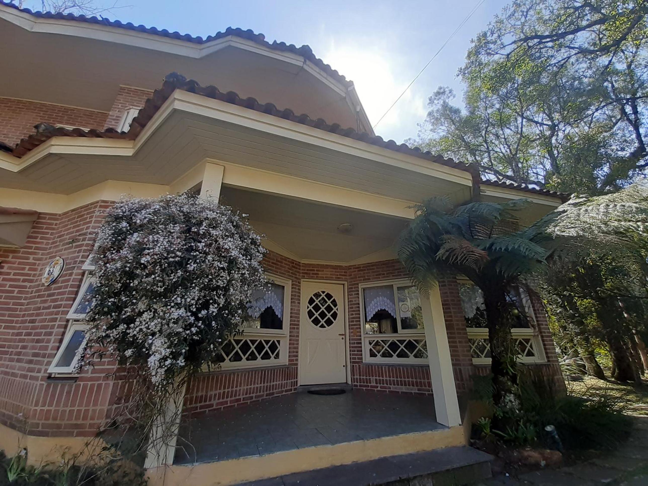 Casa do Bosque, espaçosa e confortável em condominio espetacular, 5 min centro!