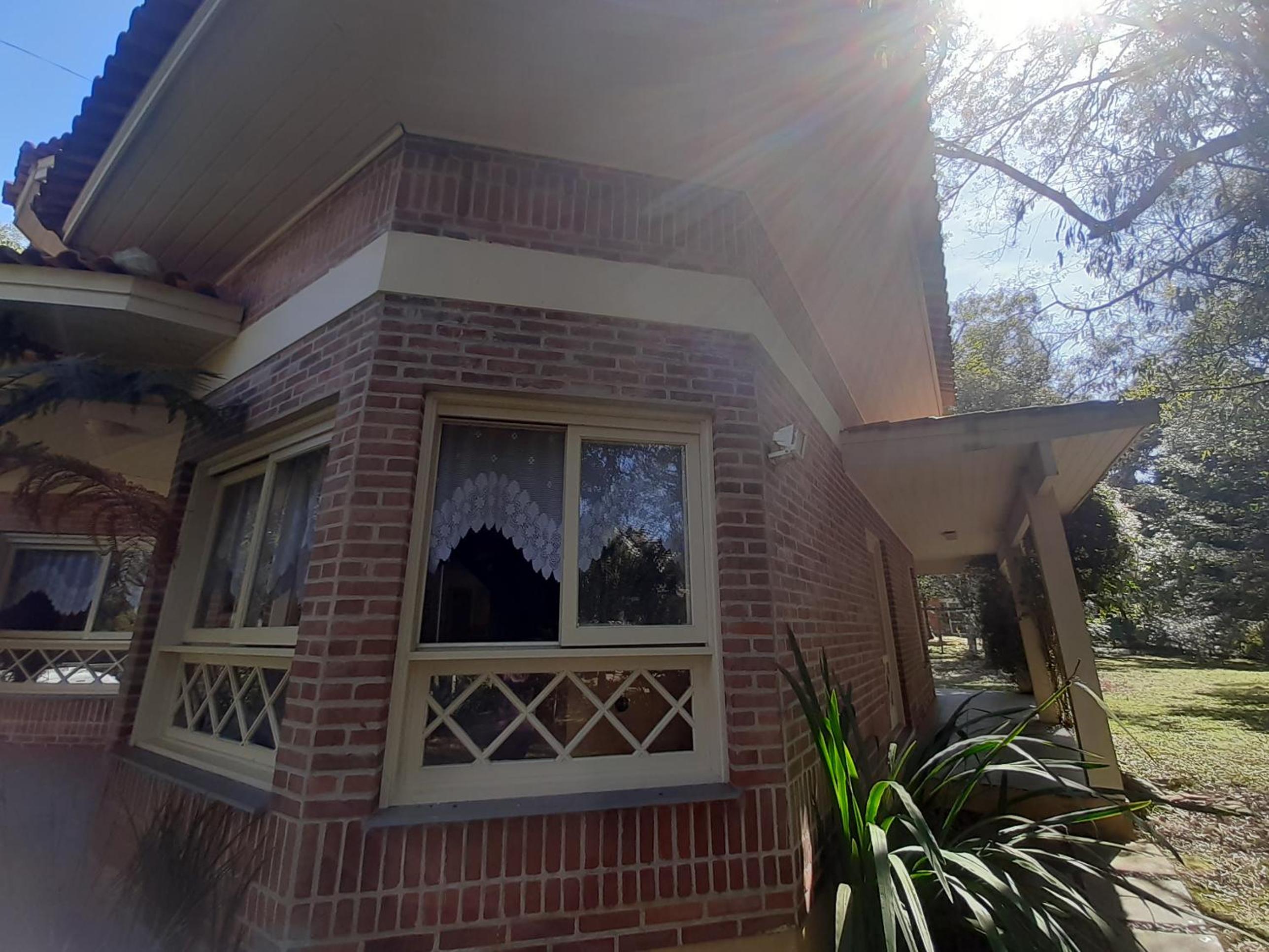 Casa do Bosque, espaçosa e confortável em condominio espetacular, 5 min centro!