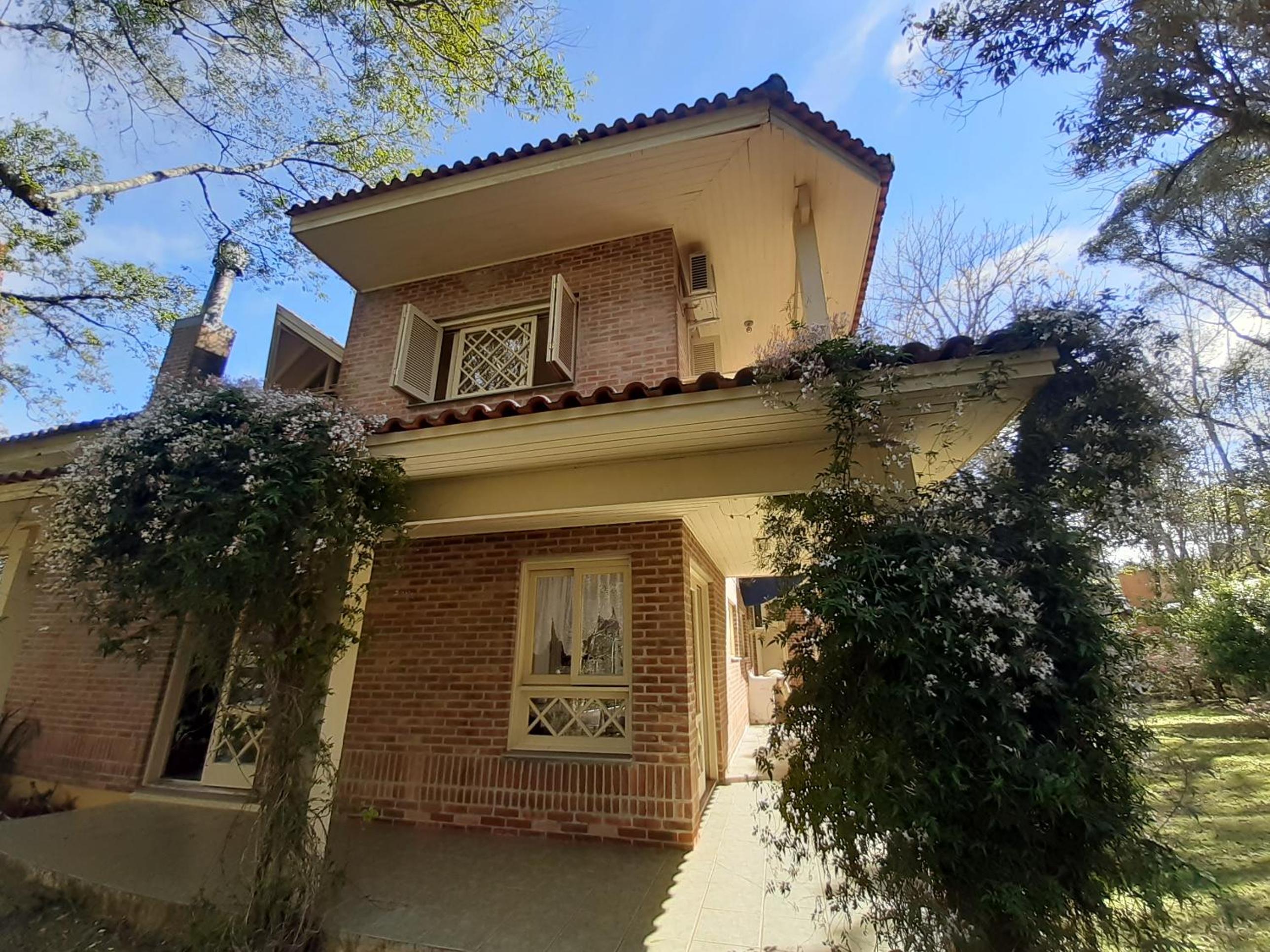 Casa do Bosque, espaçosa e confortável em condominio espetacular, 5 min centro!