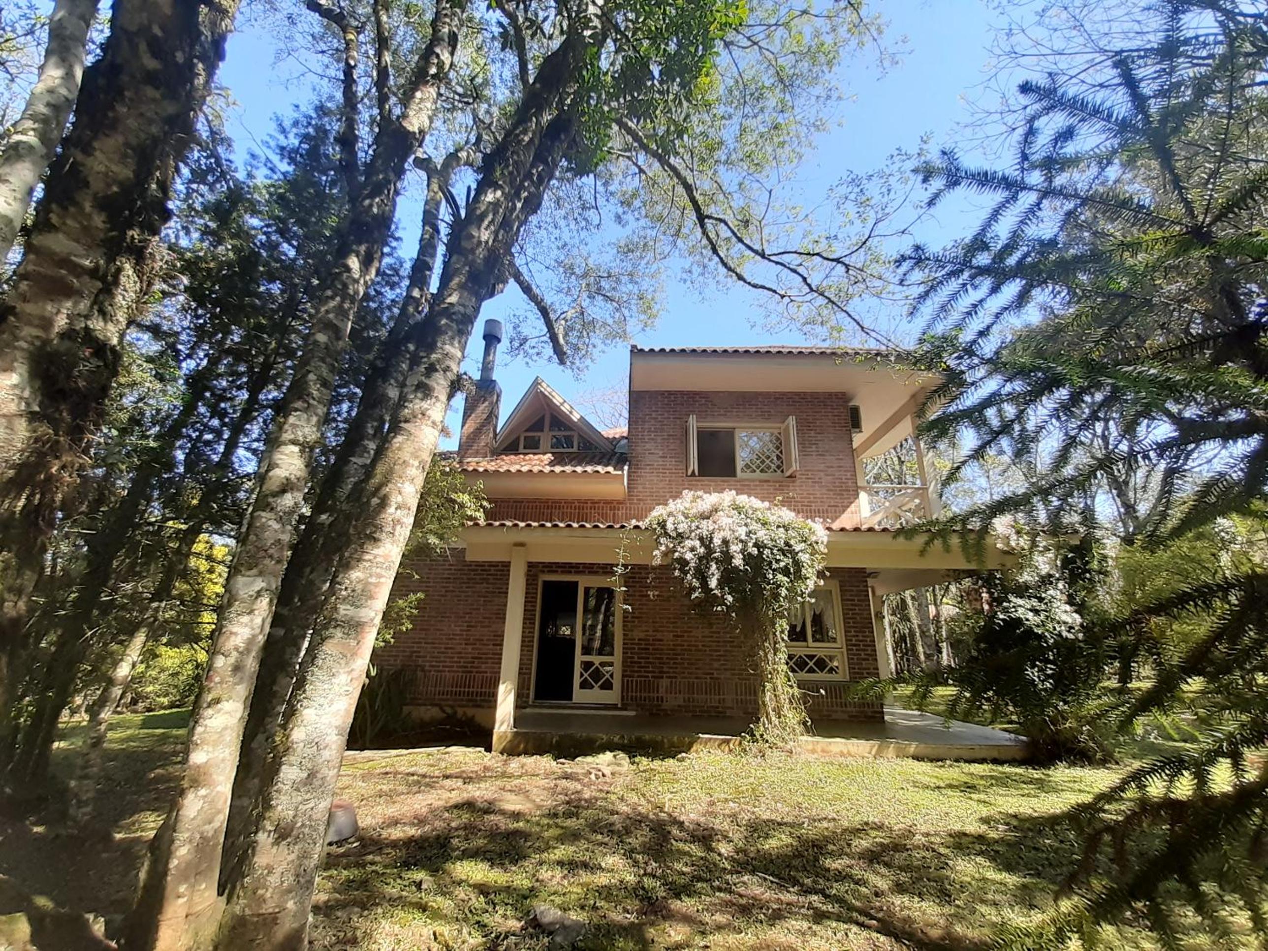 Casa do Bosque, espaçosa e confortável em condominio espetacular, 5 min centro!