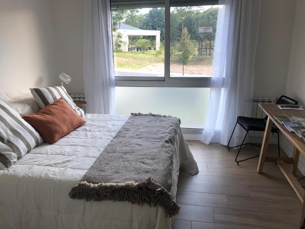 DEPARTAMENTO para 4 personas EN BARRIO CERRADO!!