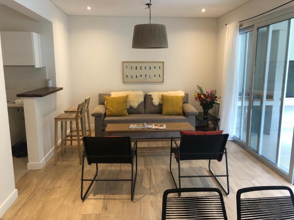 DEPARTAMENTO para 4 personas EN BARRIO CERRADO!!