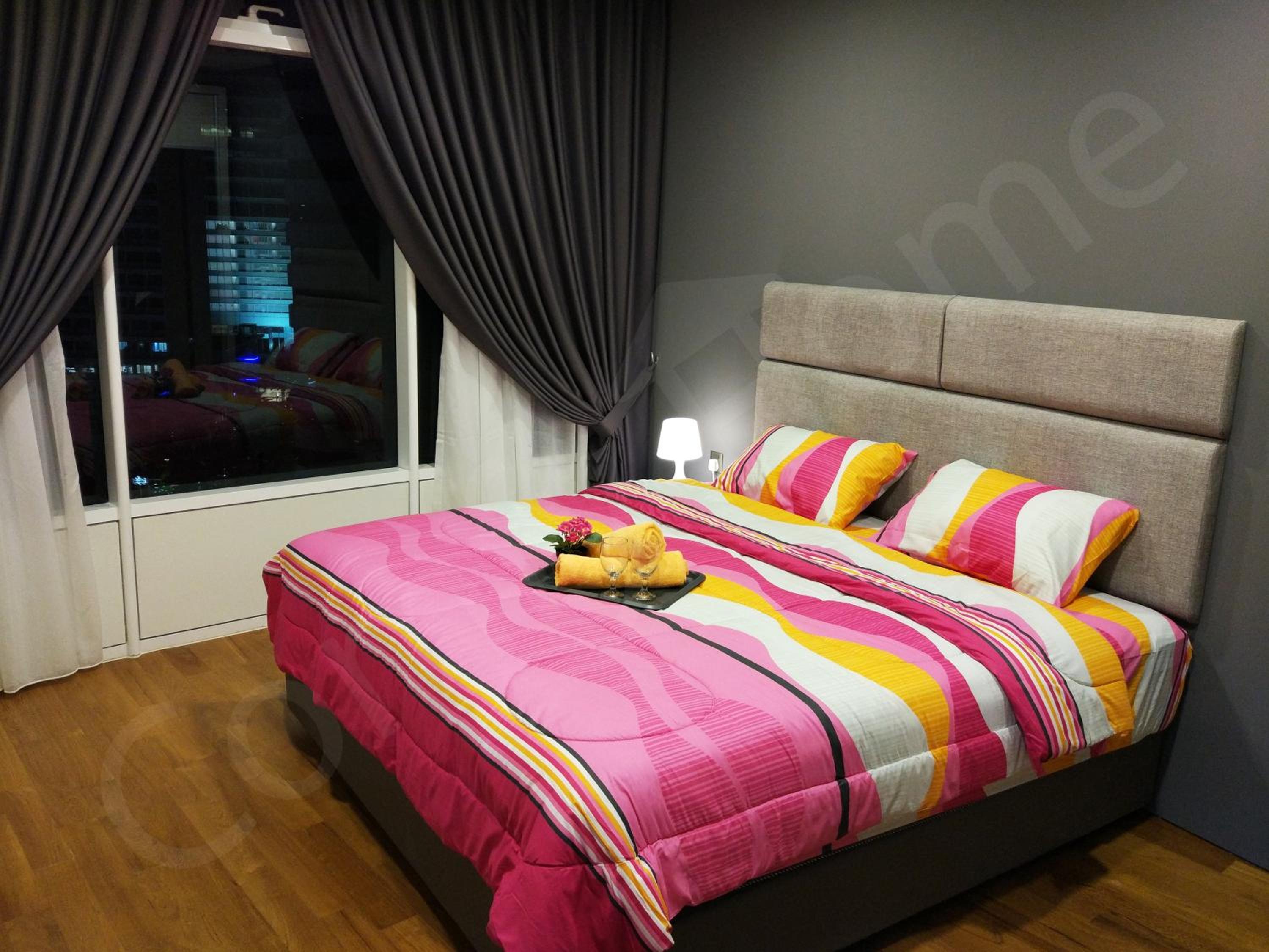 5 STAR & LUXURY Apartment near KLCC/ KL City Centre