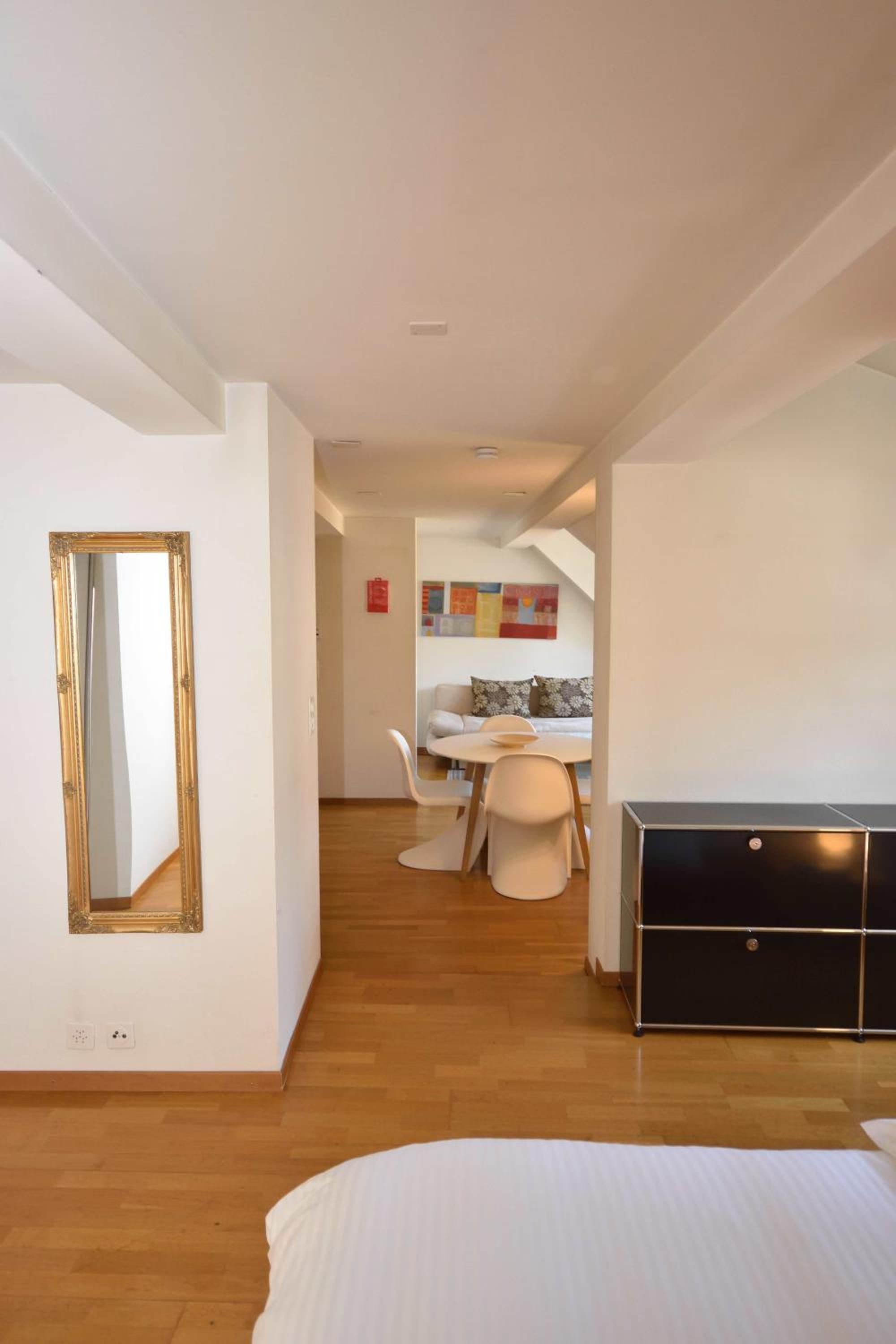 Beautiful studio in the old town - Symbol 2 4ST R