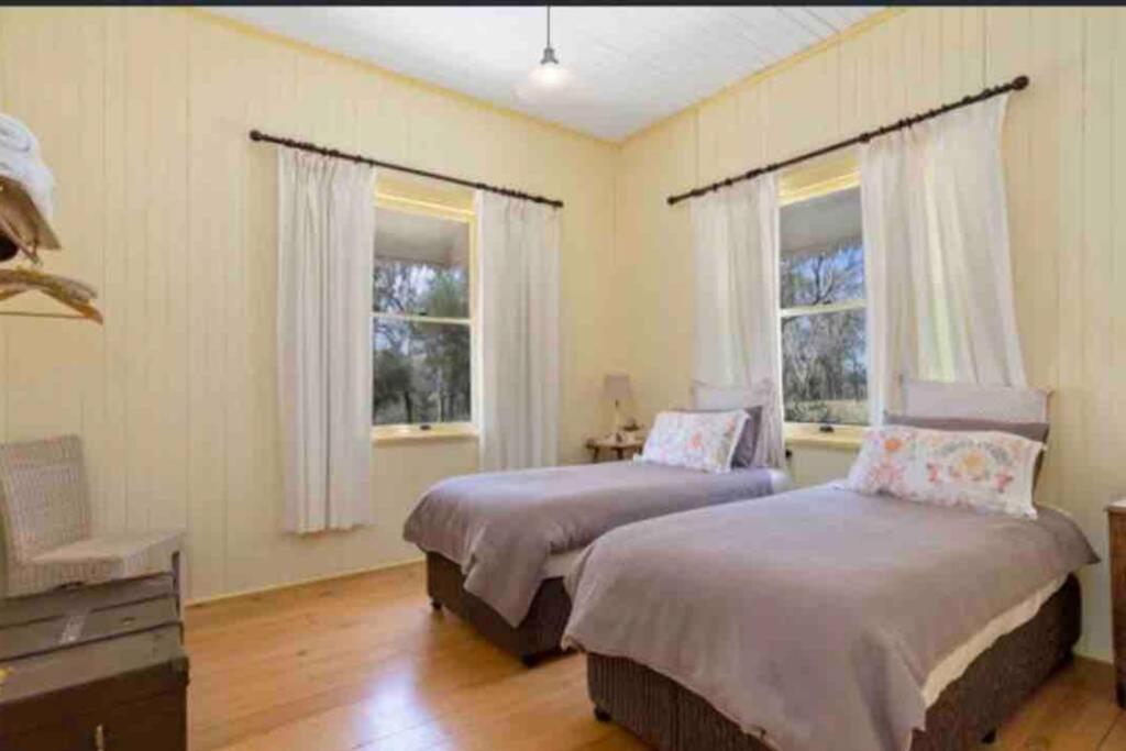 Montrose Farm Stay - Charming 2 bedroom cottage