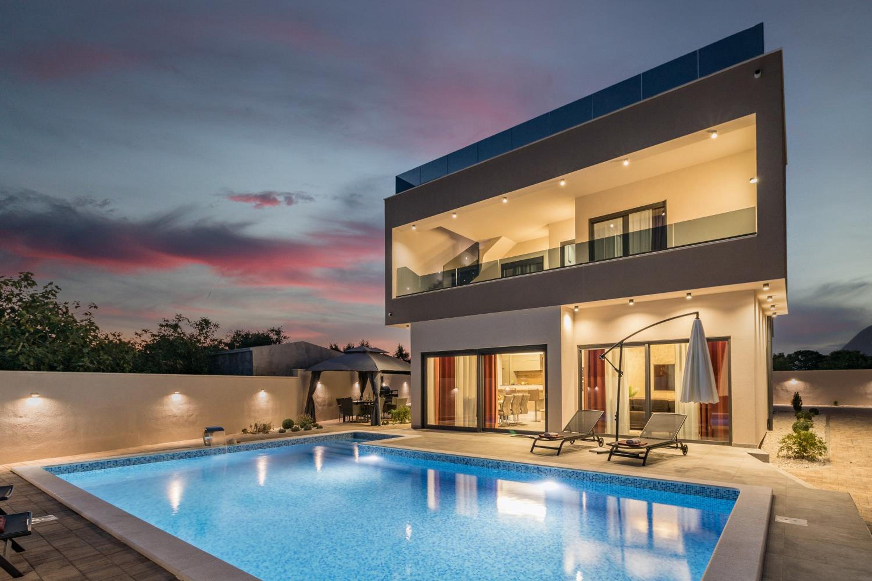 Villa Sea View Mandriol view 4
