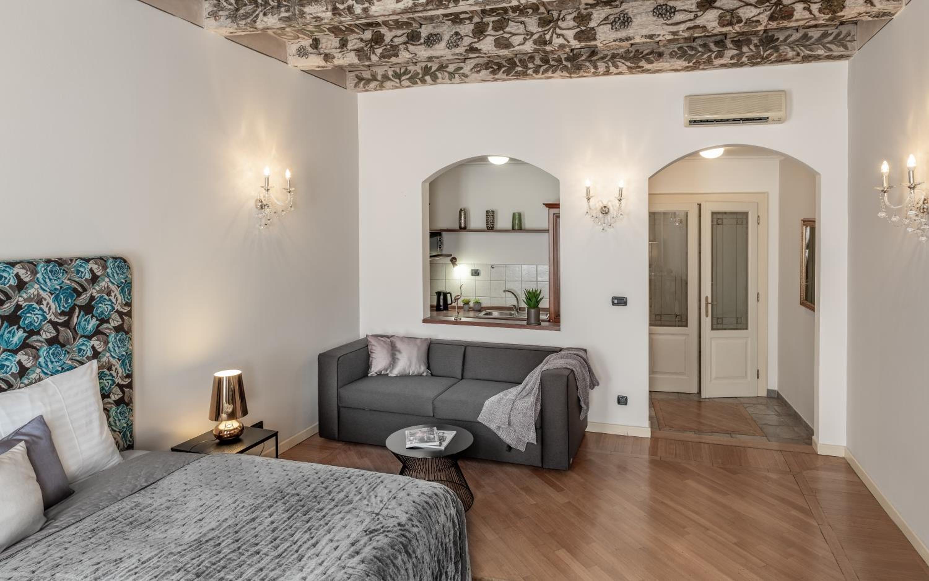 Chateau 9 Apartments by Adrez