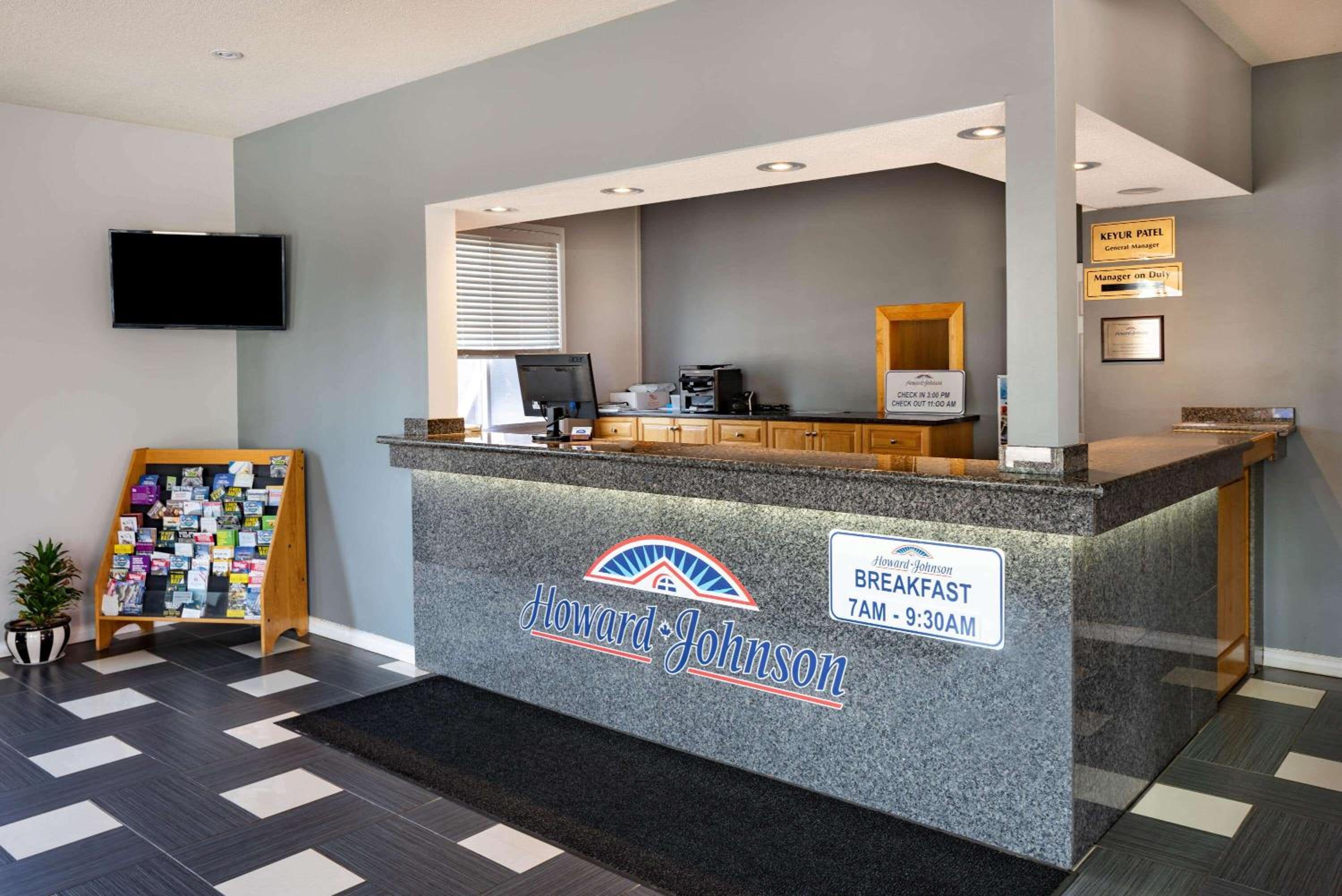 Gananoque Vacations - Howard Johnson by Wyndham Gananoque - Property Image 4