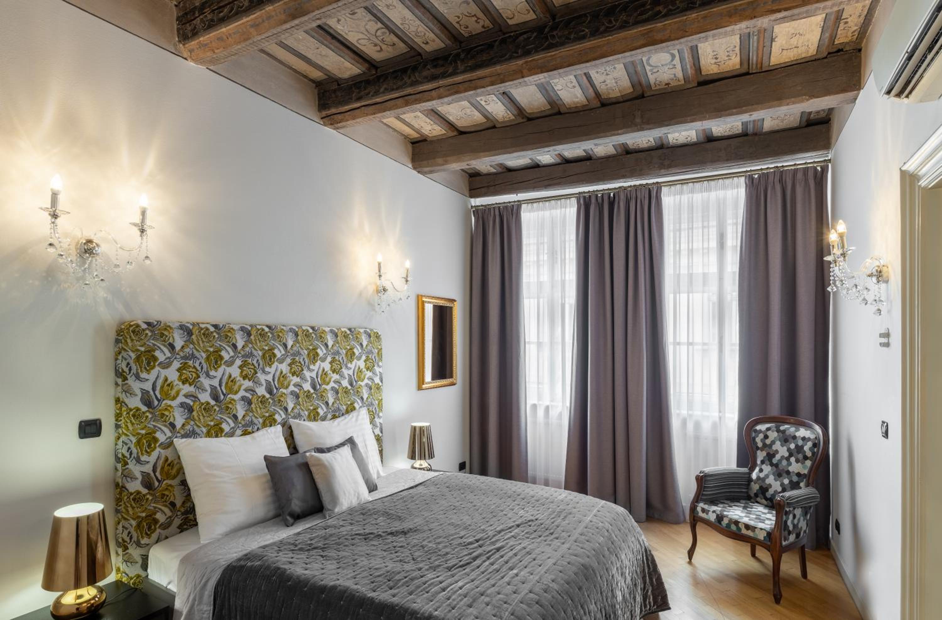 Chateau 9 Apartments by Adrez