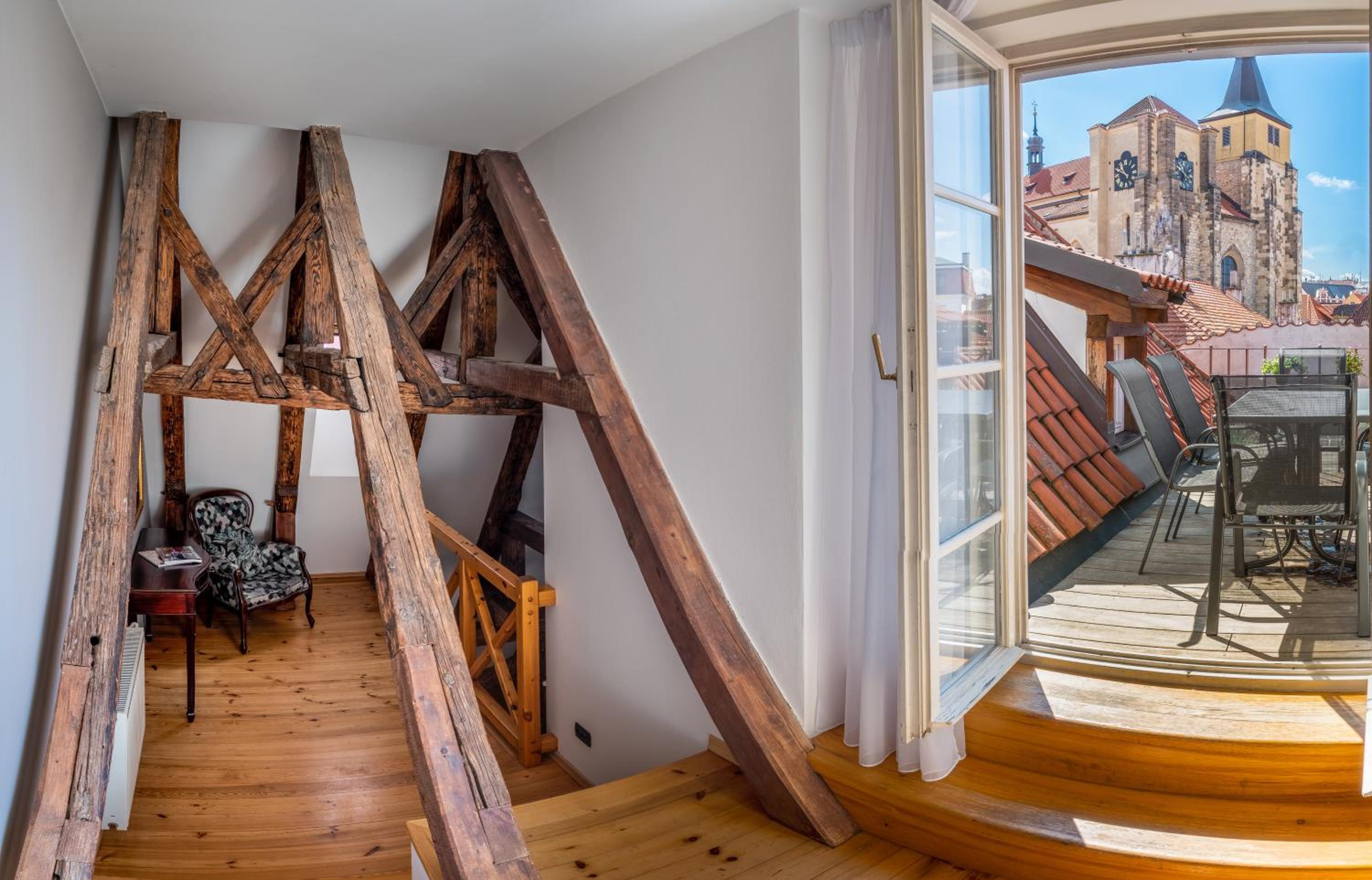 Chateau 9 Apartments by Adrez