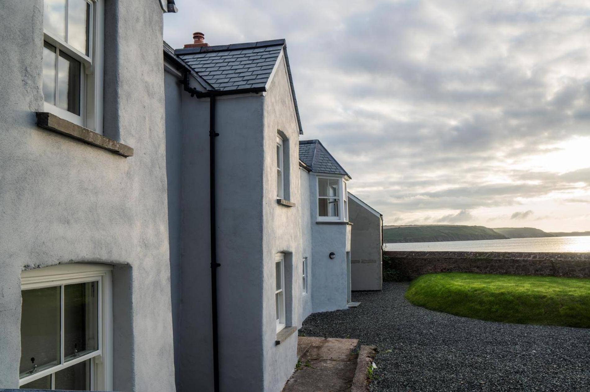 Brook Cottage - 2 Bedroom Cottage - Dale
