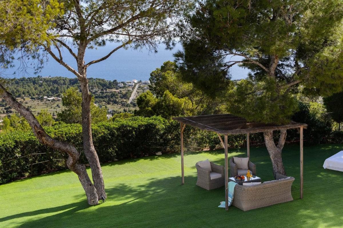 Villa Sky Line view 3