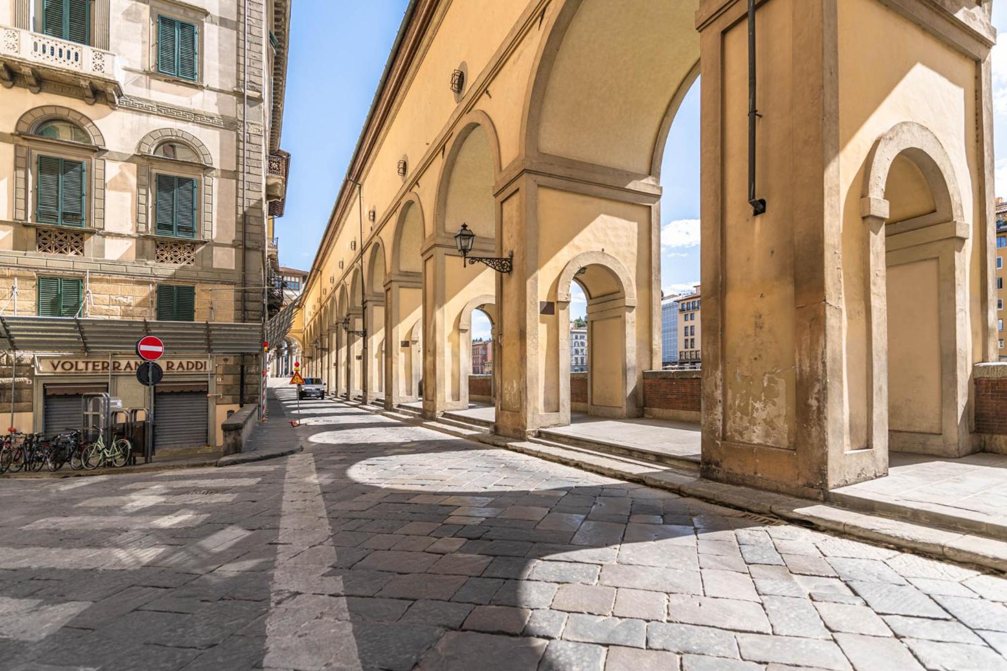 Apartments Florence -Ponte Vecchio View