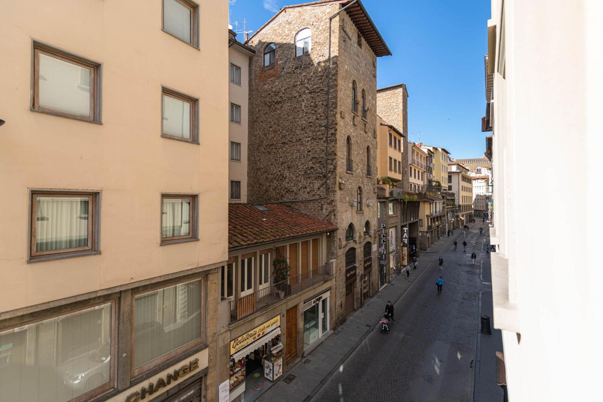 Apartments Florence -Ponte Vecchio View