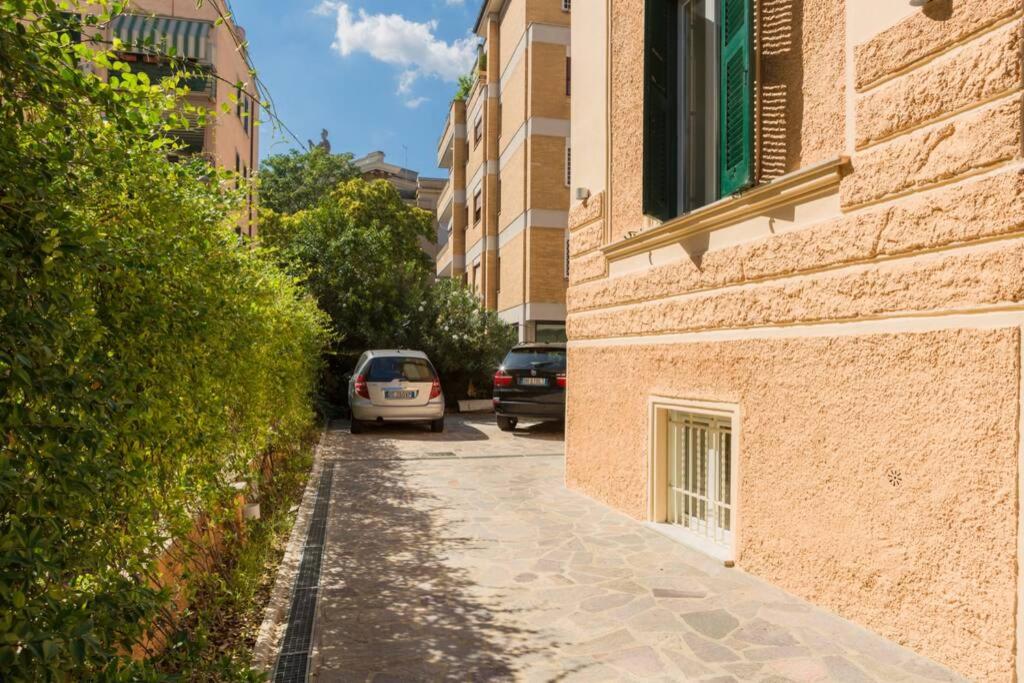 RomAntica Suite with balcony near San Giovanni