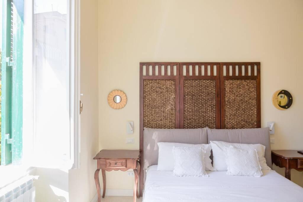 RomAntica Suite with balcony near San Giovanni