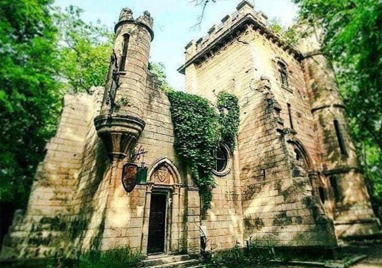 Hotel Apartament Boem în Inima Oraşului Craiova - Image 1